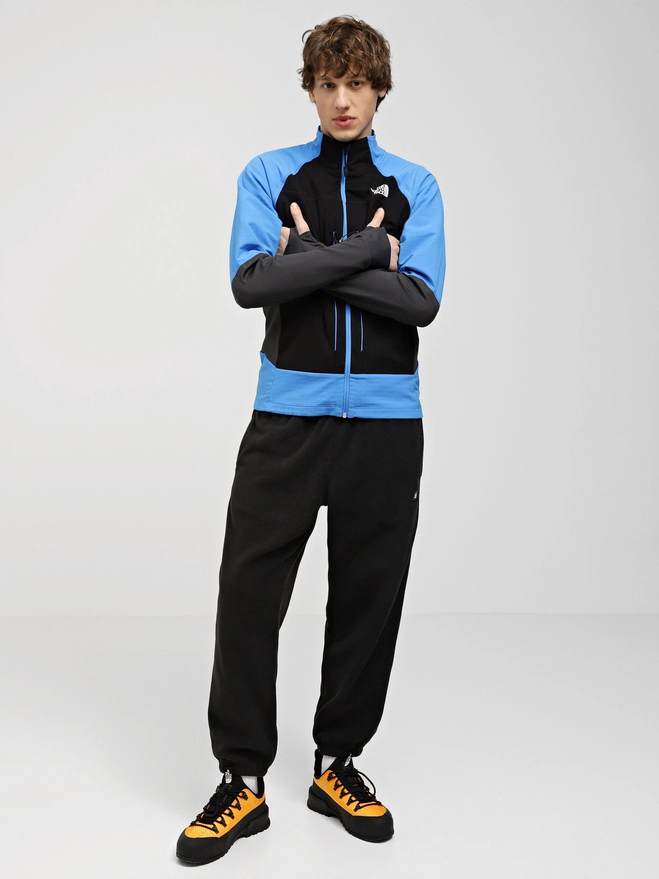 Худі та світшоти The North Face Dawn Turn Softshell FZ модель NF0A7Z8KO161 Худі та світшоти The North Face Dawn Turn Softshell FZ модель NF0A7Z8KO161 Фото