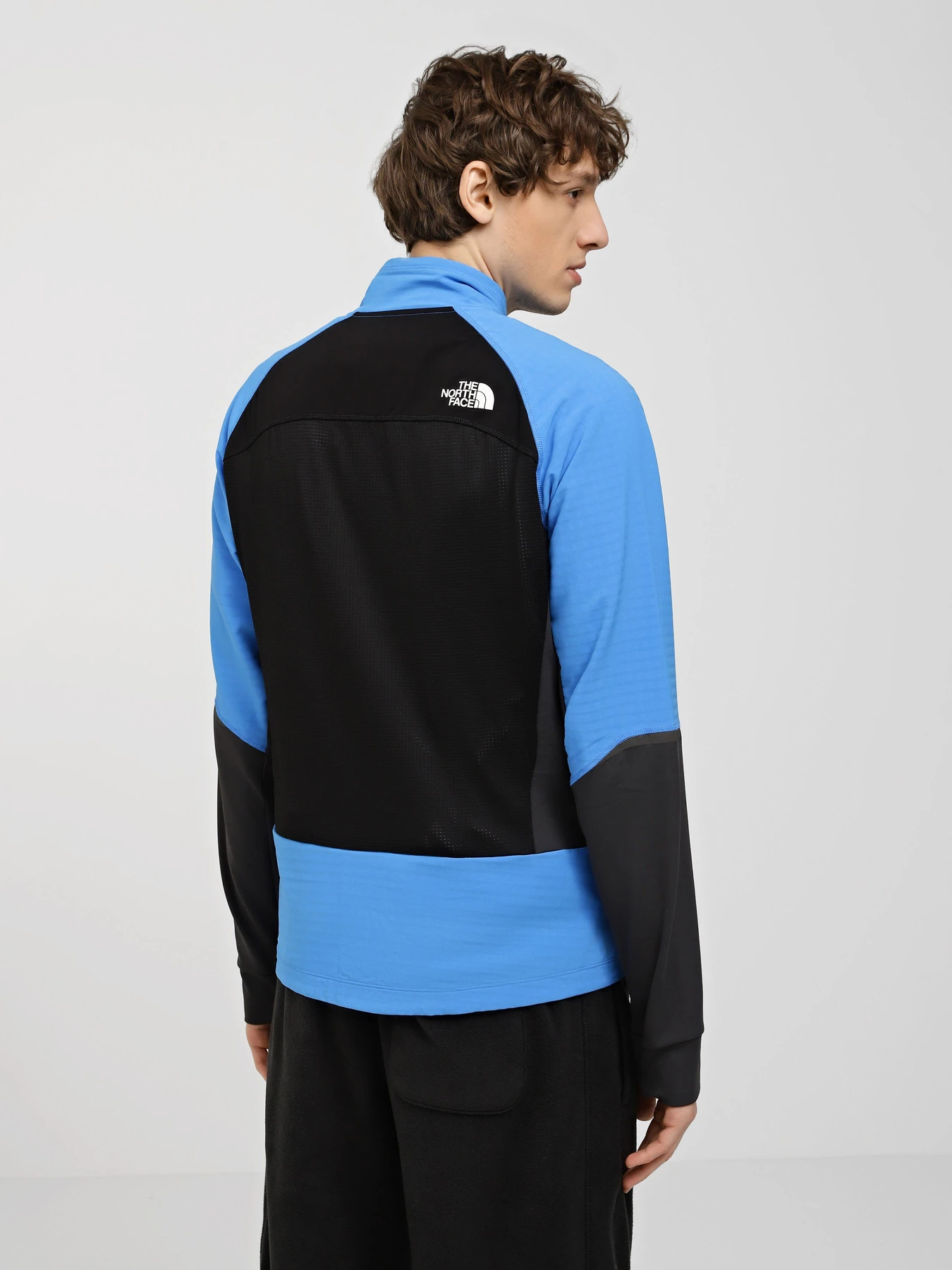 Худі та світшоти The North Face Dawn Turn Softshell FZ модель NF0A7Z8KO161 Худі та світшоти The North Face Dawn Turn Softshell FZ модель NF0A7Z8KO161 Фото