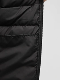 Куртки та дублянки The North Face Aconcagua 3 модель NF0A84I1JK31 Фото