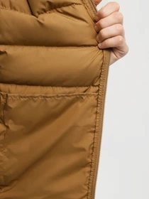 Куртки та дублянки The North Face Aconcagua 3 модель NF0A84I11731 Фото