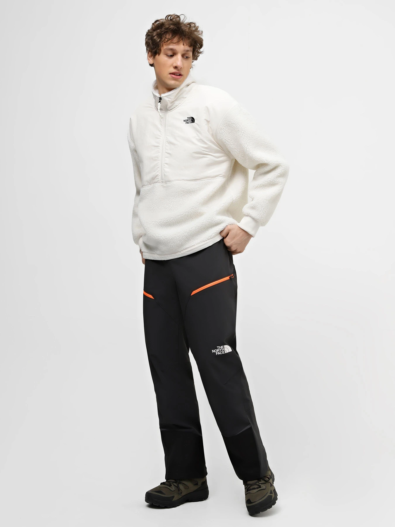 Штани The North Face Dawn модель NF0A827WOE41 Штани The North Face Dawn модель NF0A827WOE41 Фото