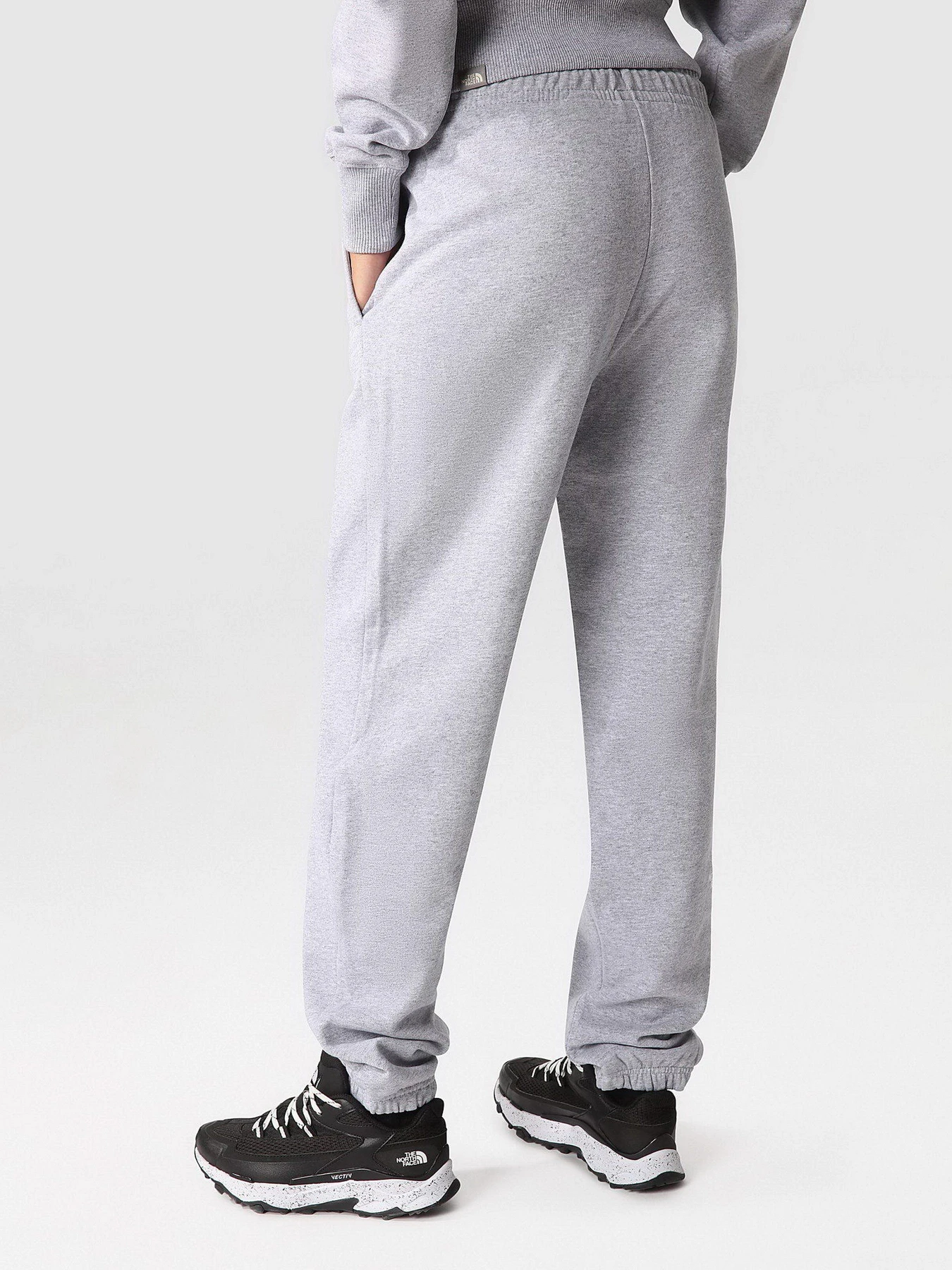 Брюки The North Face Essential Sweat модель NF0A7ZJFDYX1 Фото