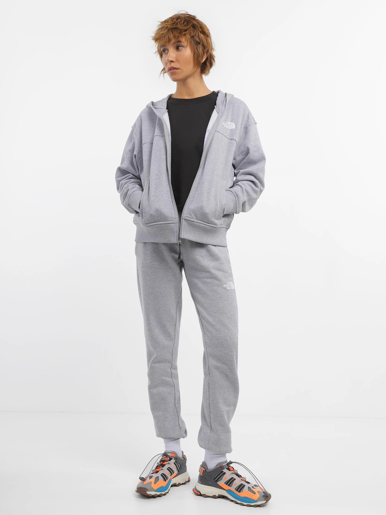 Худи и свитшоты The North Face Essential FZ модель NF0A853VDYX1 Худи и свитшоты The North Face Essential FZ модель NF0A853VDYX1 Фото