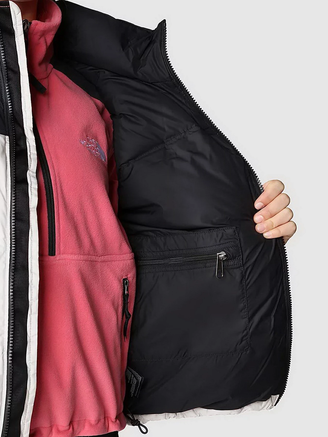 Куртки та дублянки The North Face Nuptse 1998 модель NF0A3XEPQ4C1 Куртки та дублянки The North Face Nuptse 1998 модель NF0A3XEPQ4C1 Фото