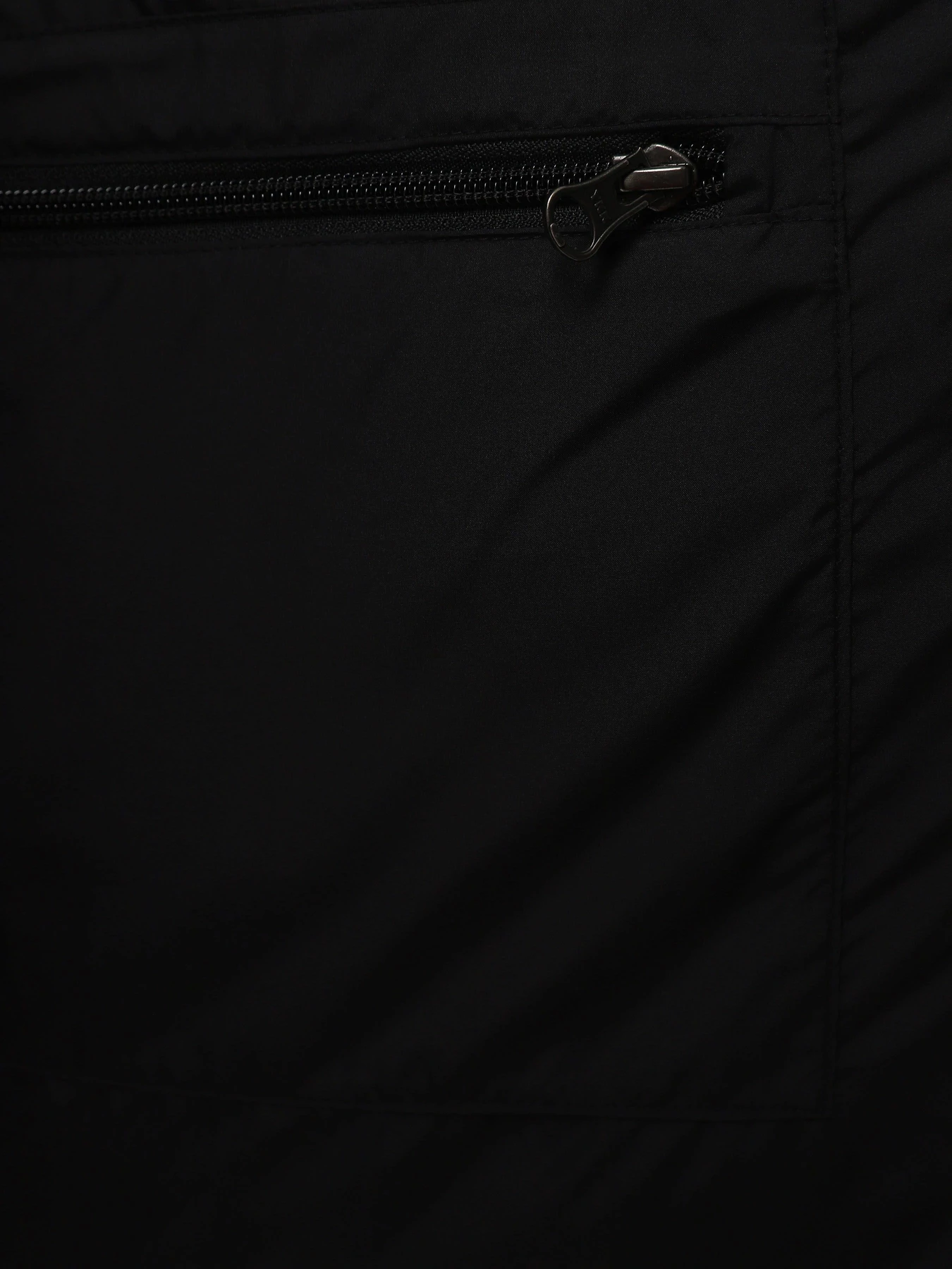 Куртки та дублянки The North Face Himalayan модель NF0A4R2WLGO1 Куртки та дублянки The North Face Himalayan модель NF0A4R2WLGO1 Фото