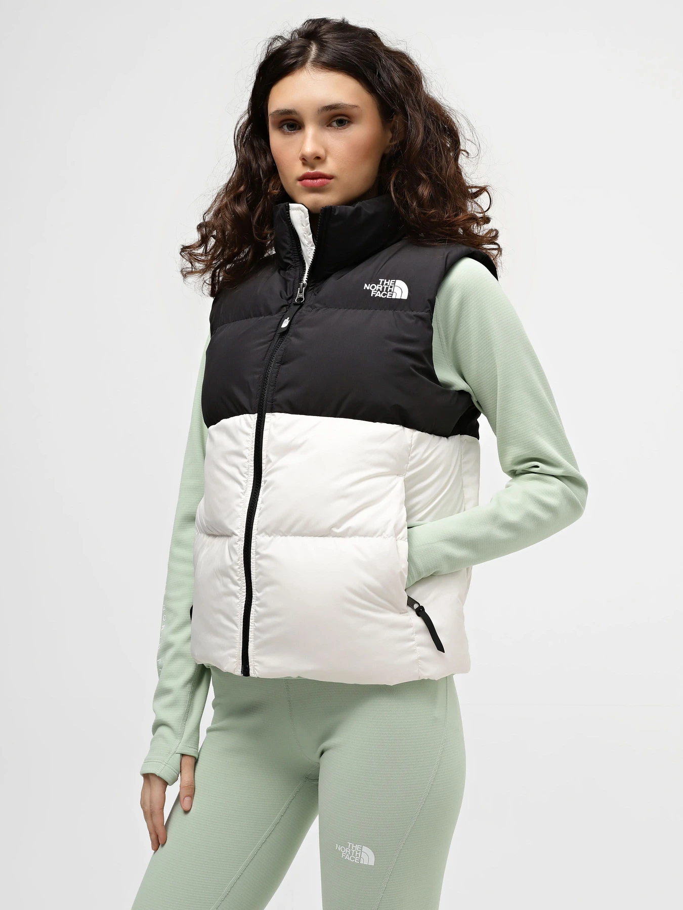 Куртки та дублянки The North Face Saikuru модель NF0A853OQ4C1 Куртки та дублянки The North Face Saikuru модель NF0A853OQ4C1 Фото