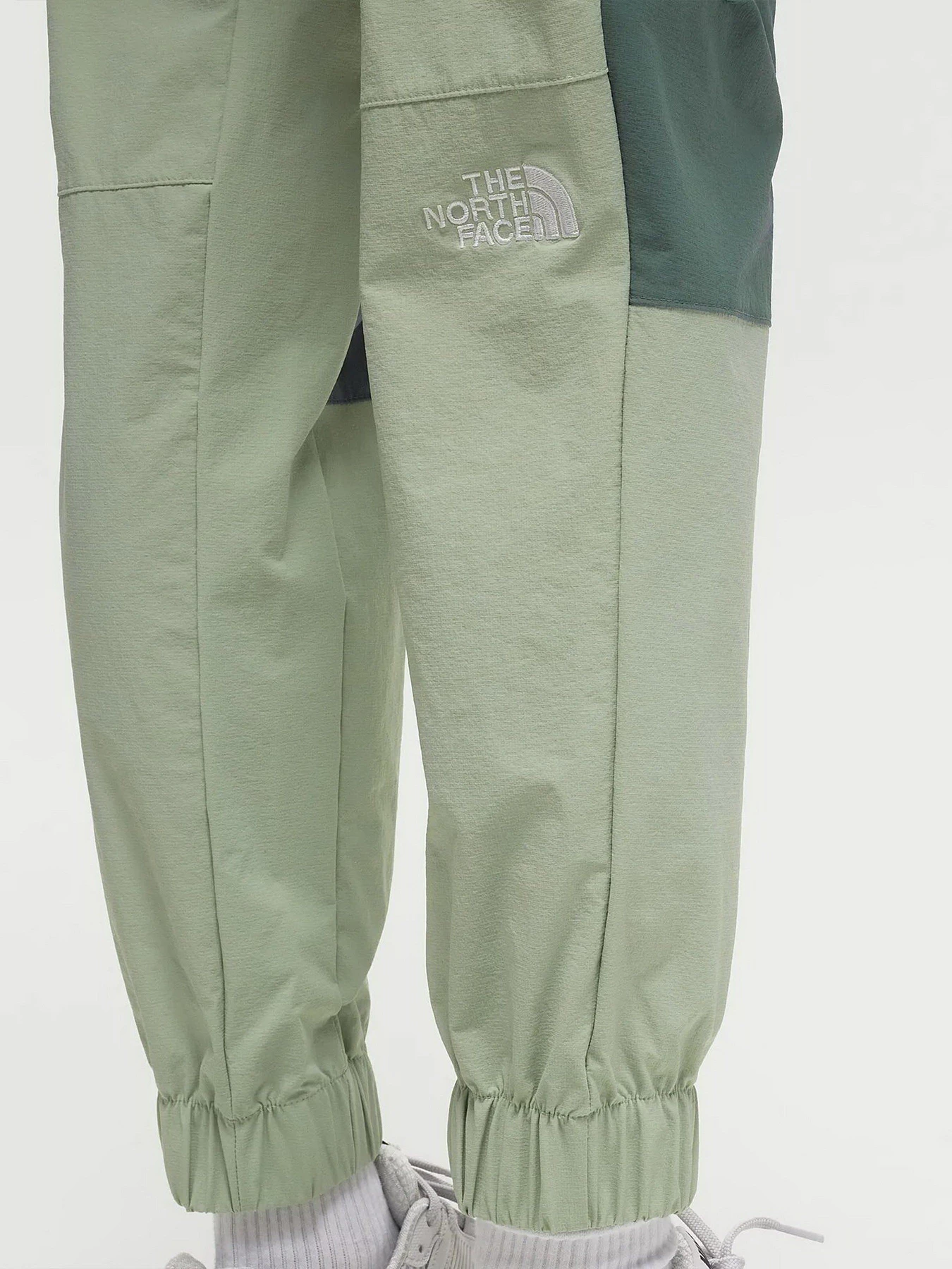 Брюки The North Face Shell модель NF0A852YKIH1 Брюки The North Face Shell модель NF0A852YKIH1 Фото