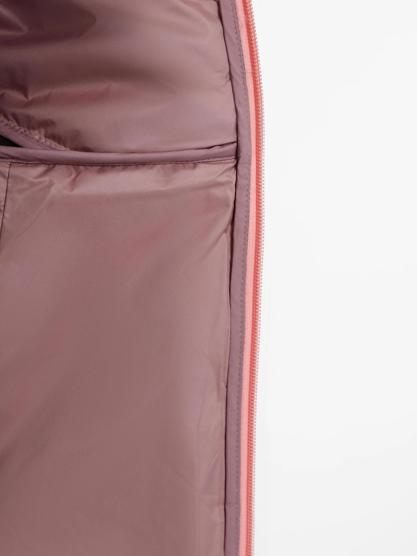 Куртки и дубленки The North Face Middle Cloud Insulated модель NF0A851UOVB1 Фото