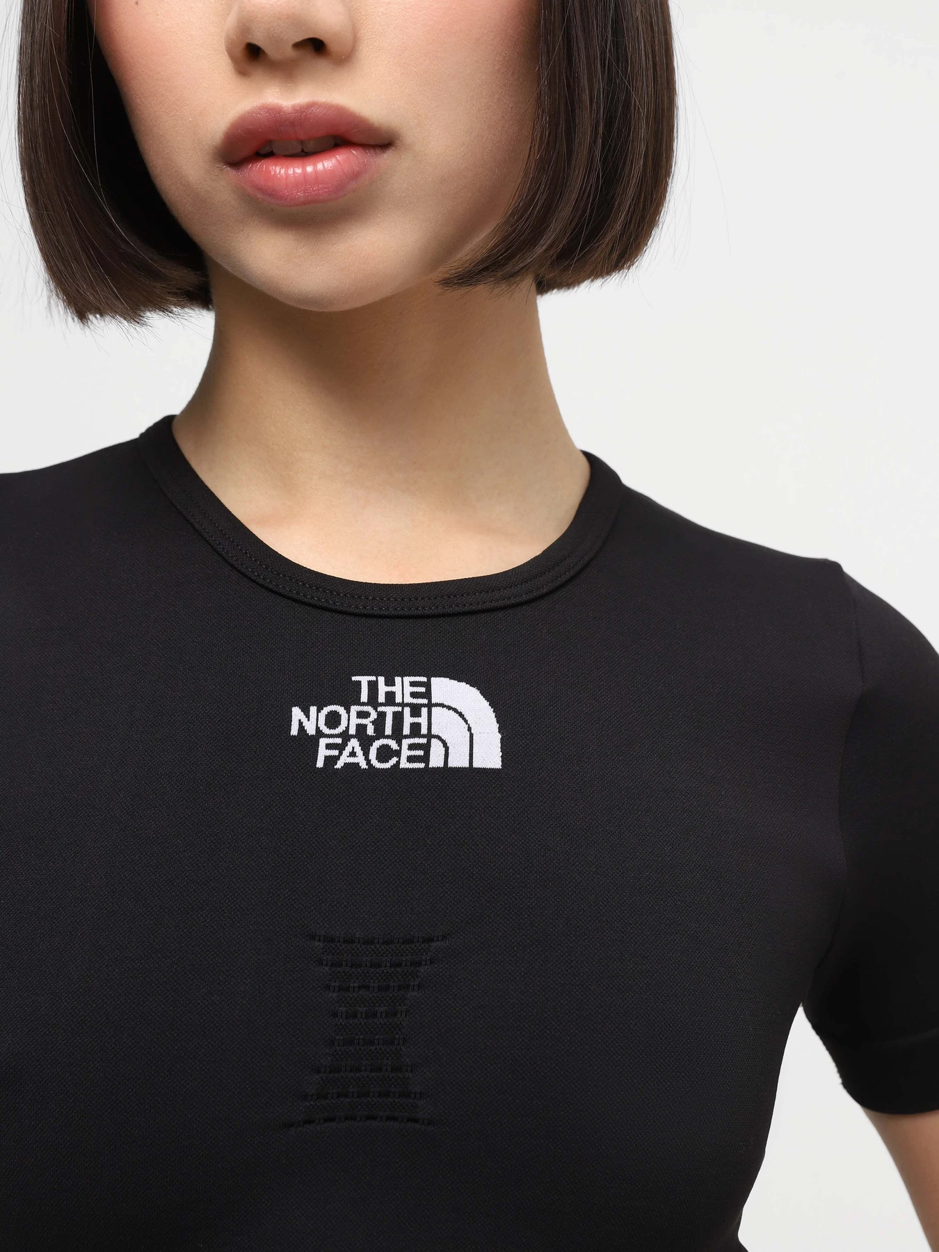 Футболки і поло The North Face W New Seamless Ss модель NF0A82GPJK31 Футболки і поло The North Face W New Seamless Ss модель NF0A82GPJK31 Фото
