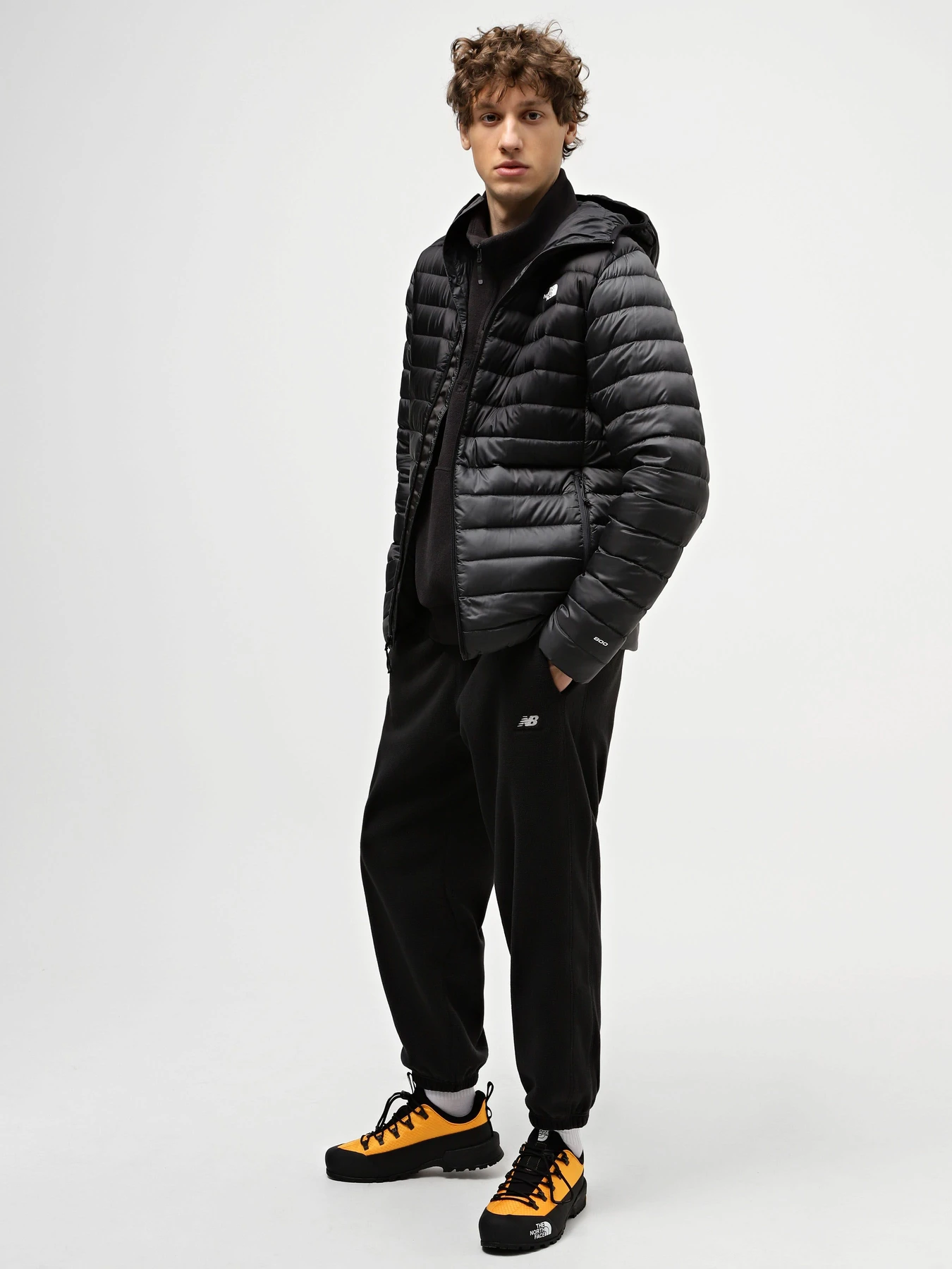 Куртки и дубленки The North Face Resolve Down модель NF0A4M9PKT01 Куртки и дубленки The North Face Resolve Down модель NF0A4M9PKT01 Фото