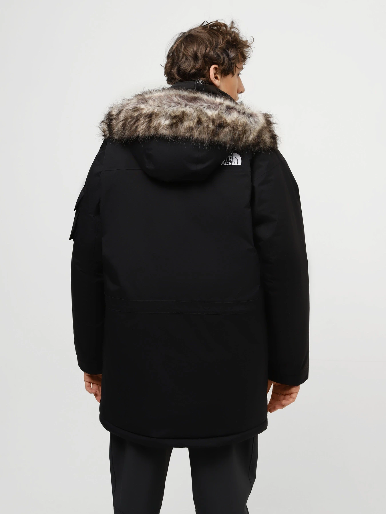 Куртки та дублянки The North Face Recycled Mcmurdo модель NF0A4M8GJK31 Фото