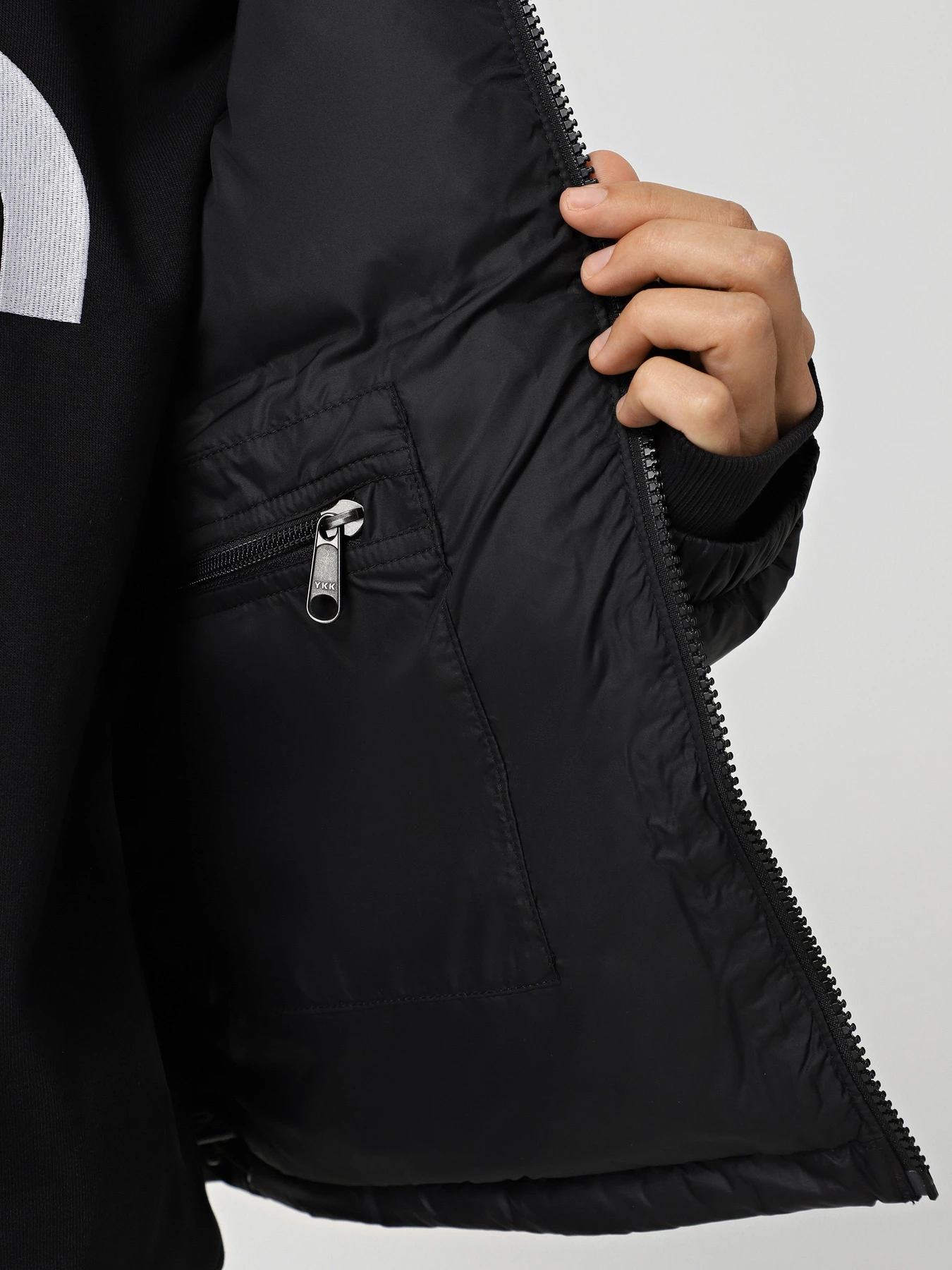 Куртки та дублянки The North Face 1996 RETRO NUPTSE модель NF0A3XEOLE41 Фото