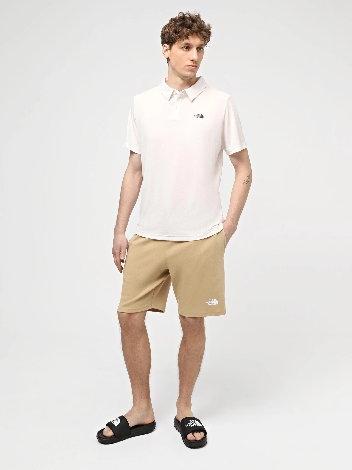 Шорты The North Face M Graphic Short Light-Eu модель NF0A3S4FLK51 Фото
