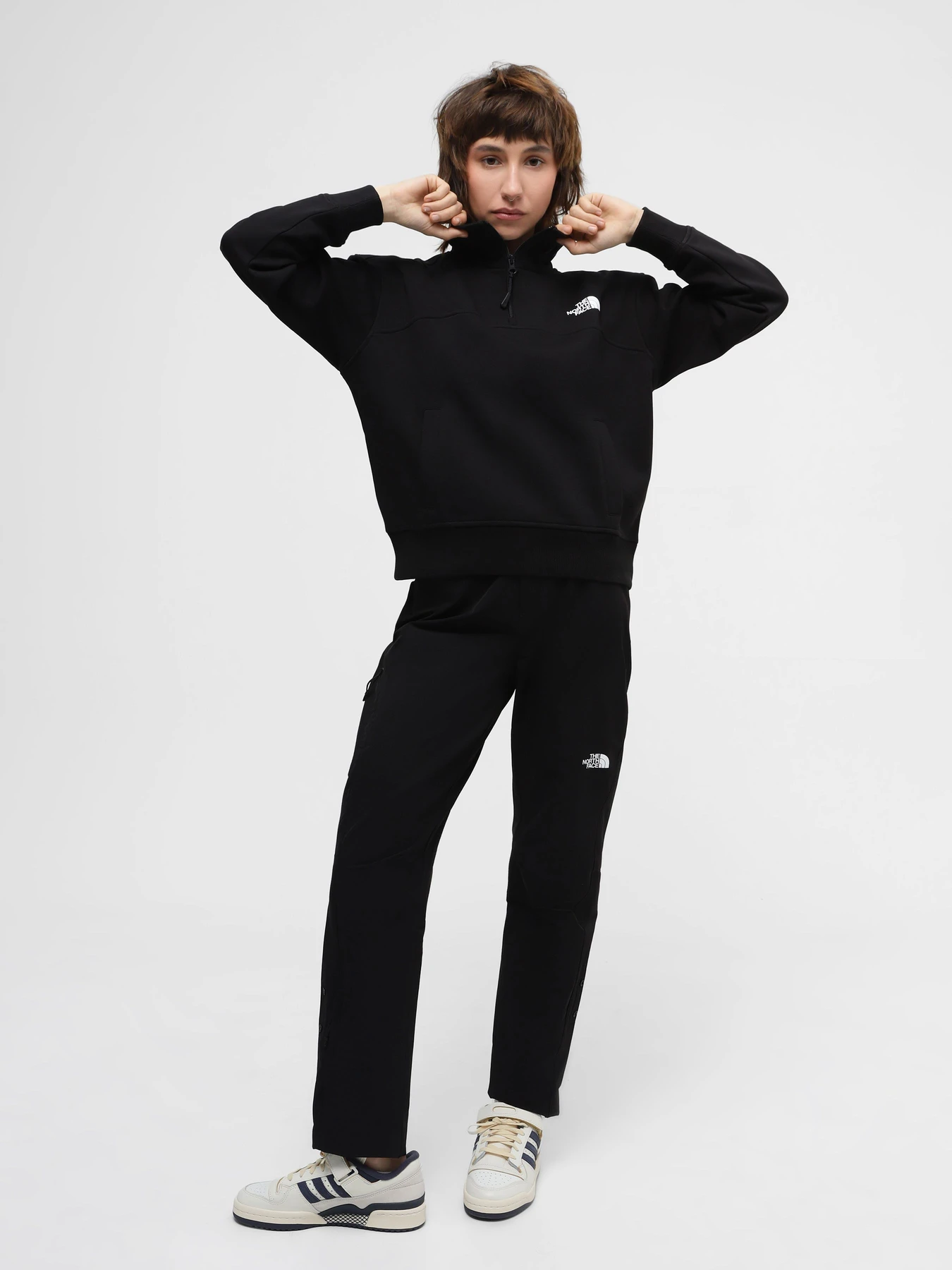 Худи и свитшоты The North Face Essential QZ Crew модель NF0A854HJK31 Фото