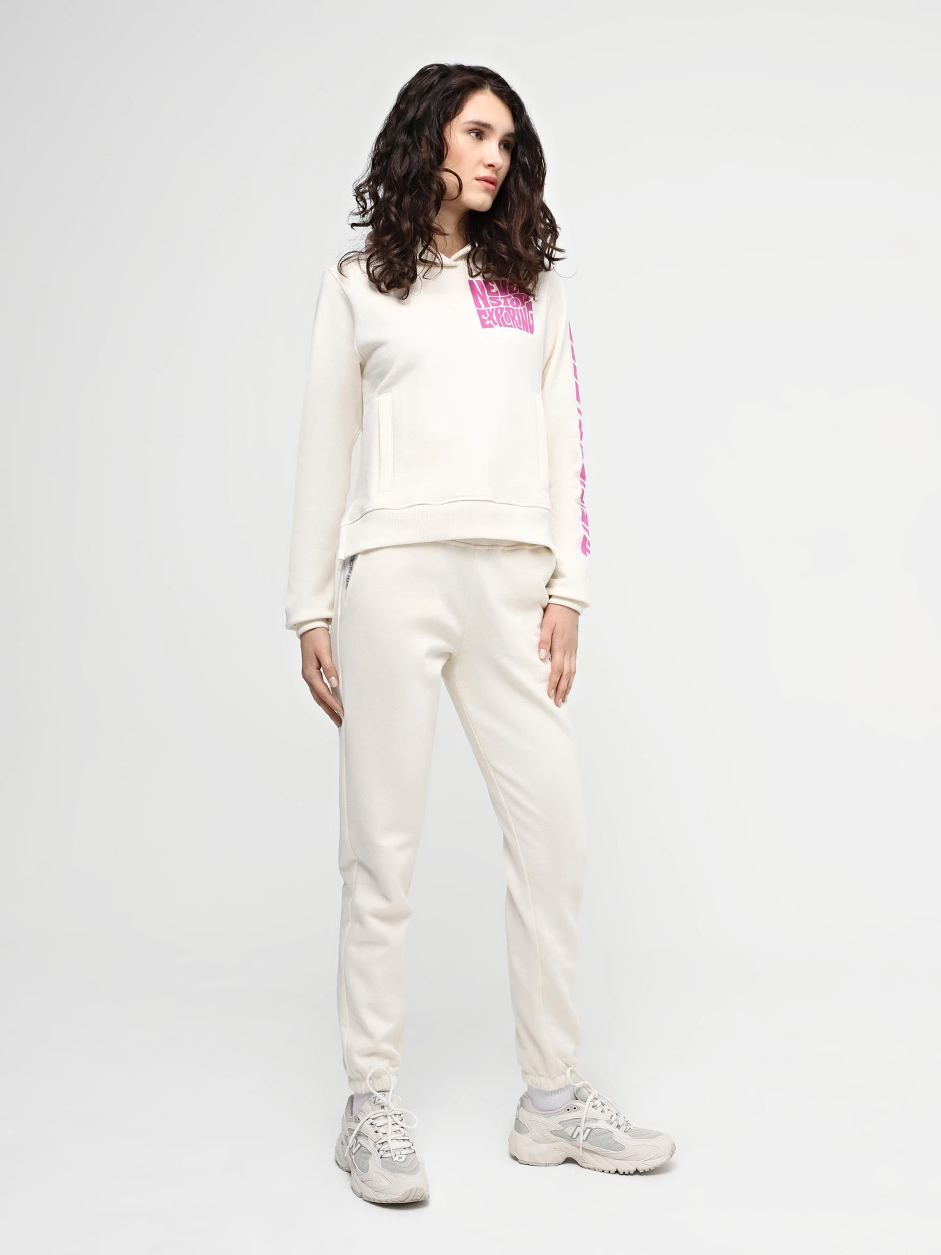 Брюки The North Face W Zumu Jogger модель NF0A87DMQLI1 Фото