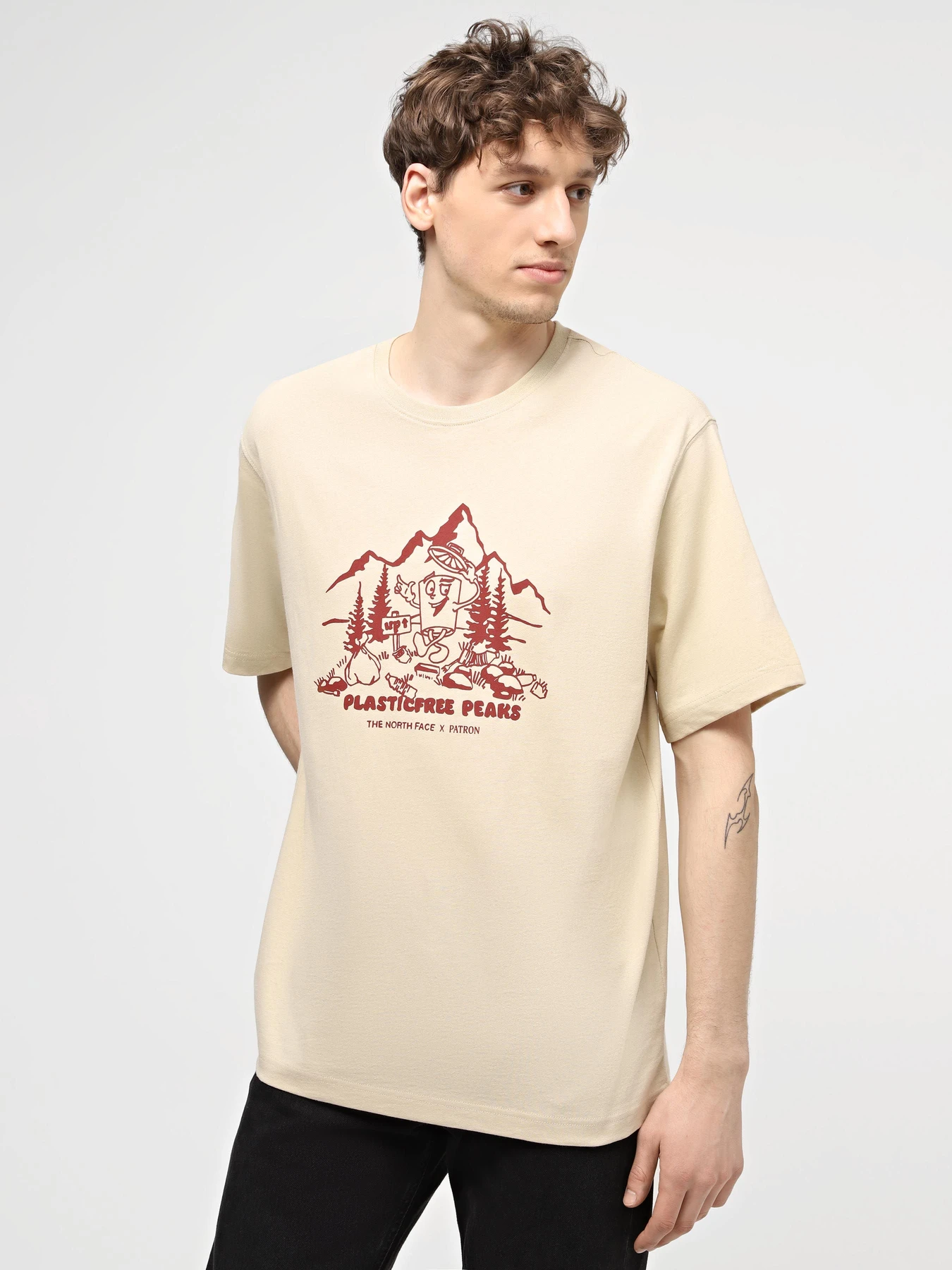Футболки і поло The North Face M Nature S/S Tee модель NF0A87DX3X41 Футболки і поло The North Face M Nature S/S Tee модель NF0A87DX3X41 Фото