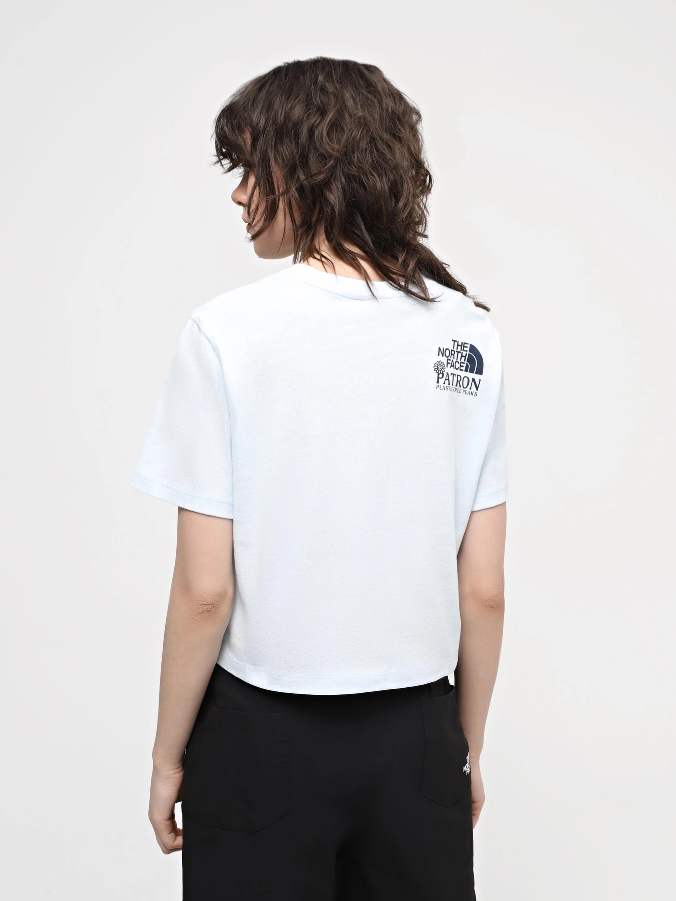 Футболки и поло The North Face W Nature S/S Tee модель NF0A87E0O0R1 Фото