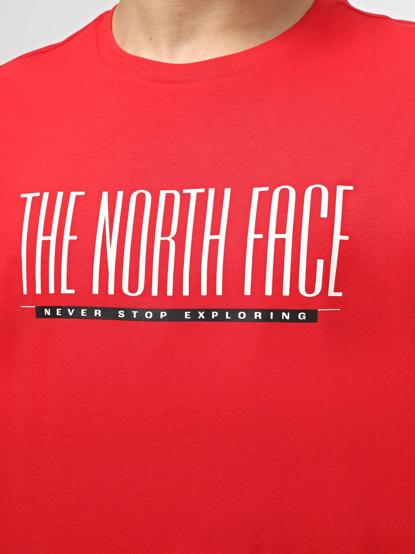Футболки і поло The North Face M Tnf Est 1966 S/S Tee модель NF0A87E76821 Футболки і поло The North Face M Tnf Est 1966 S/S Tee модель NF0A87E76821 Фото