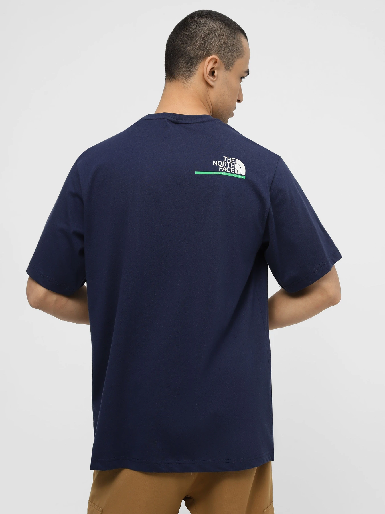 Футболки і поло The North Face M Tnf Est 1966 S/S Tee модель NF0A87E78K21 Футболки і поло The North Face M Tnf Est 1966 S/S Tee модель NF0A87E78K21 Фото