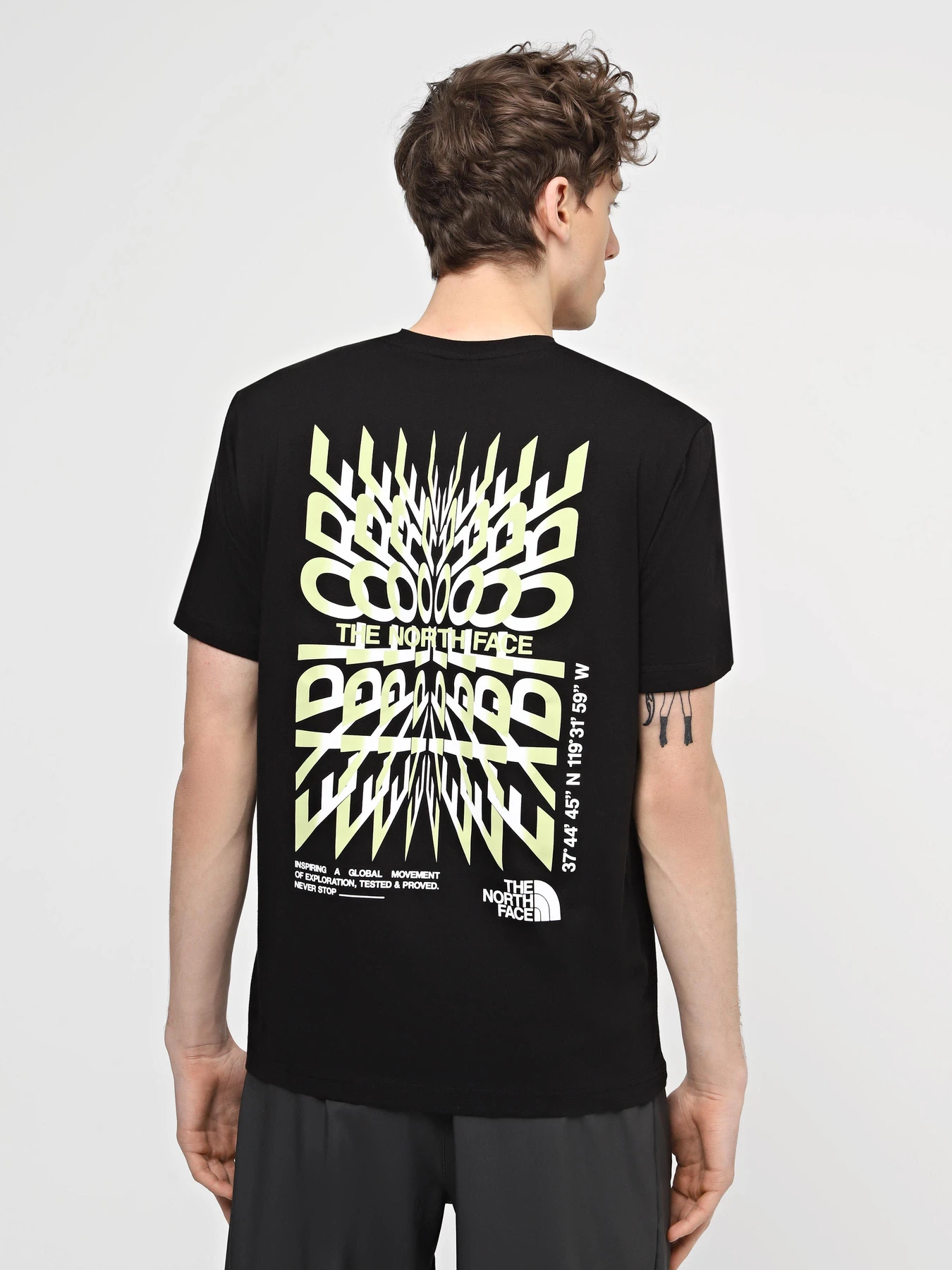 Футболки и поло The North Face M Ss24 Coordinates S/S Tee модель NF0A87EDJK31 Футболки и поло The North Face M Ss24 Coordinates S/S Tee модель NF0A87EDJK31 Фото