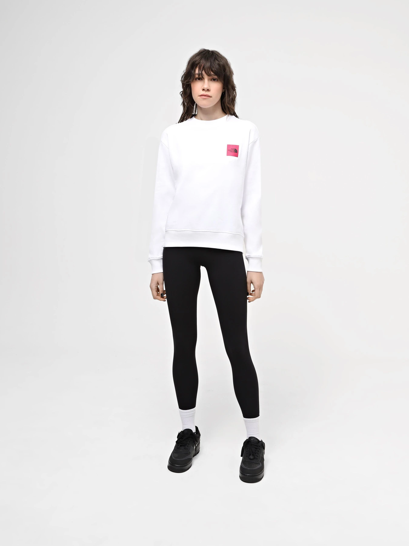 Худи и свитшоты The North Face W Ss24 Coordinates Crew модель NF0A87EFFN41 Худи и свитшоты The North Face W Ss24 Coordinates Crew модель NF0A87EFFN41 Фото