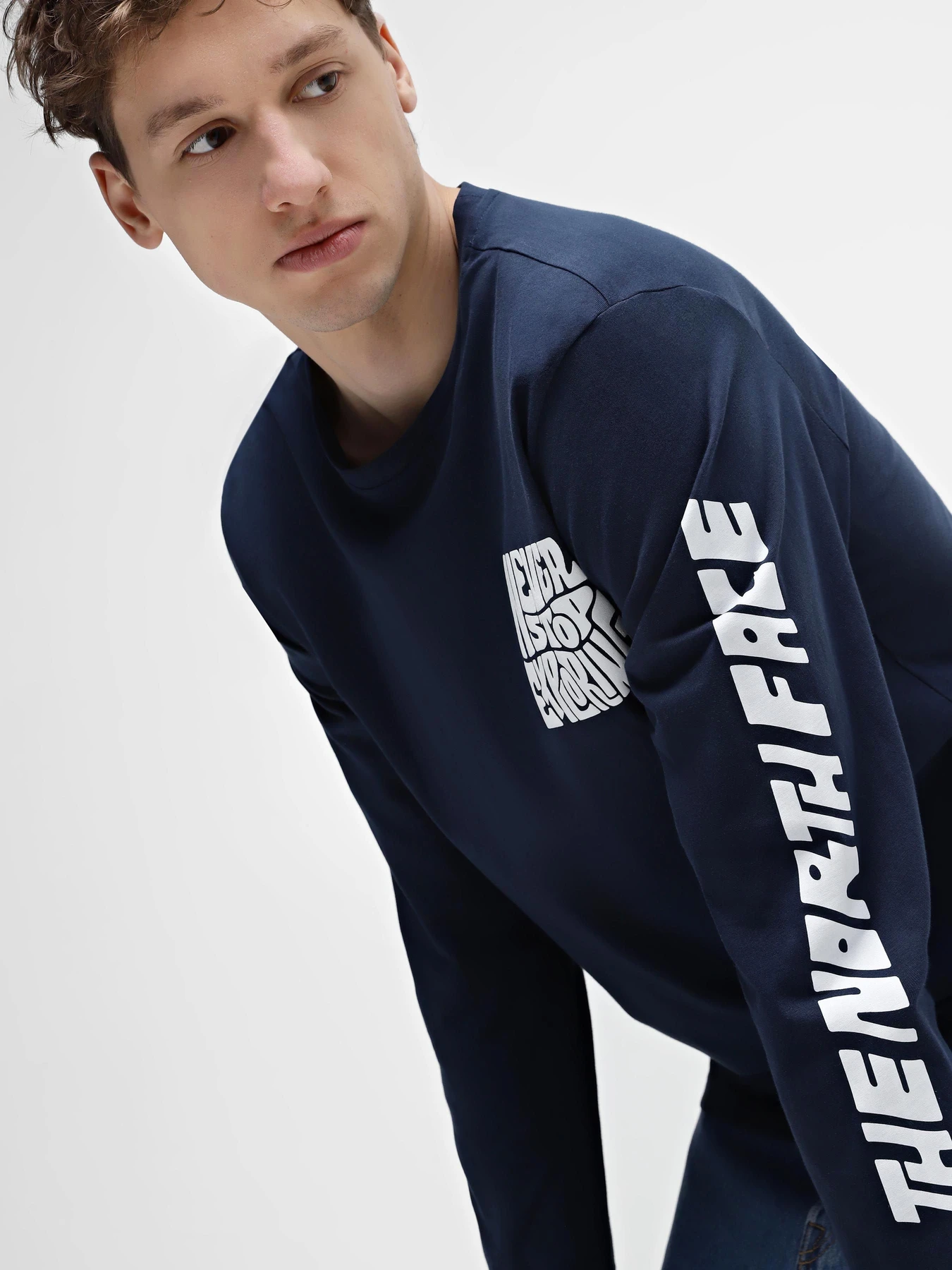 Худі та світшоти The North Face M Mountain Play L/S Tee модель NF0A87EM8K21 Худі та світшоти The North Face M Mountain Play L/S Tee модель NF0A87EM8K21 Фото