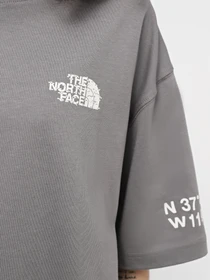 Футболки і поло The North Face U Nse Graphic S/S Tee модель NF0A87F60UZ1 Фото