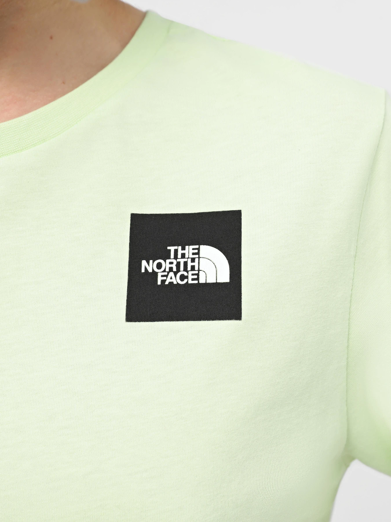 Футболки и поло The North Face W S/S Relaxed Fine Tee модель NF0A87NEO0F1 Футболки и поло The North Face W S/S Relaxed Fine Tee модель NF0A87NEO0F1 Фото