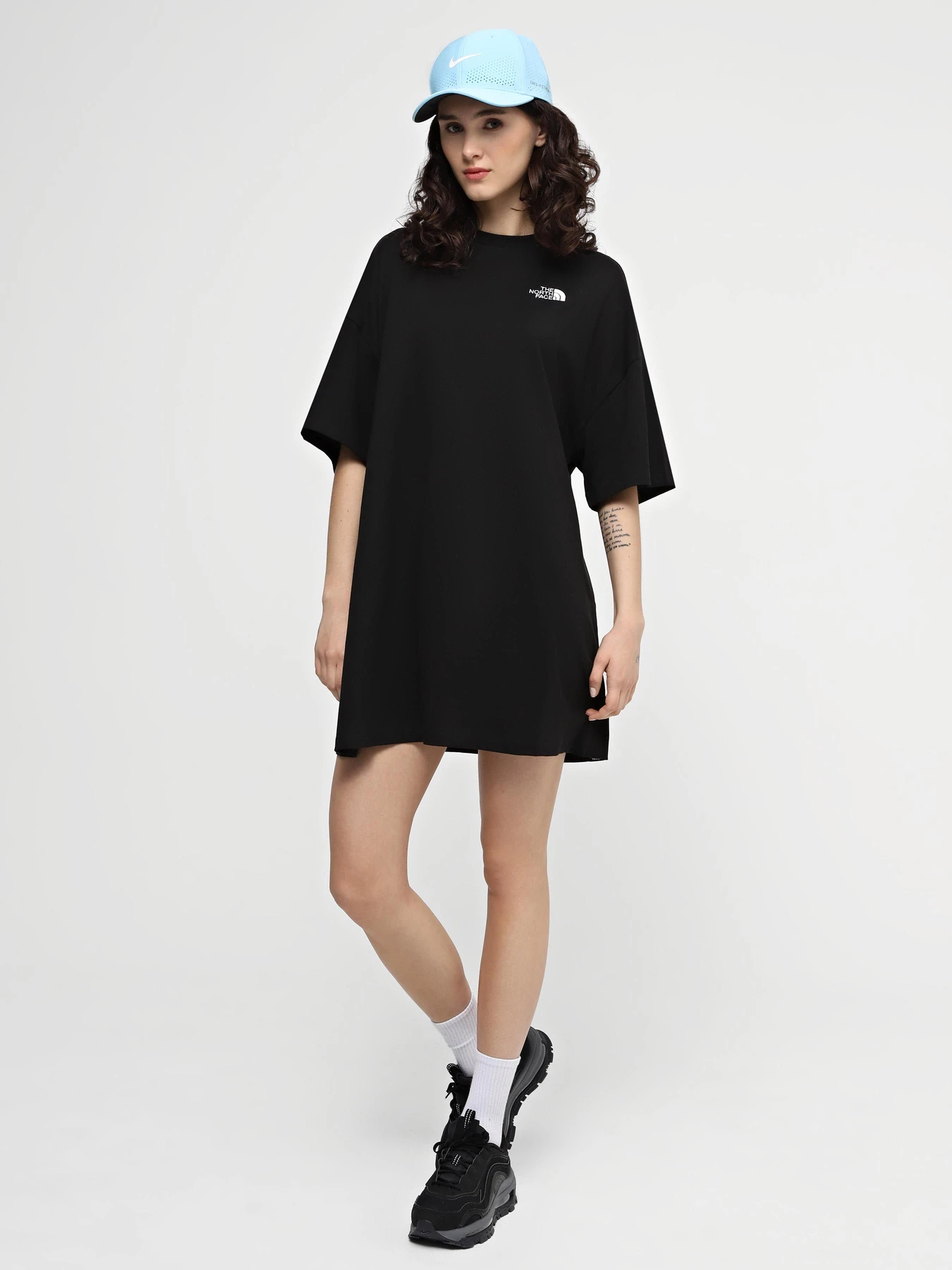 Футболки і поло The North Face W S/S Simple Dome Tee Dress модель NF0A87NFJK31 Футболки і поло The North Face W S/S Simple Dome Tee Dress модель NF0A87NFJK31 Фото