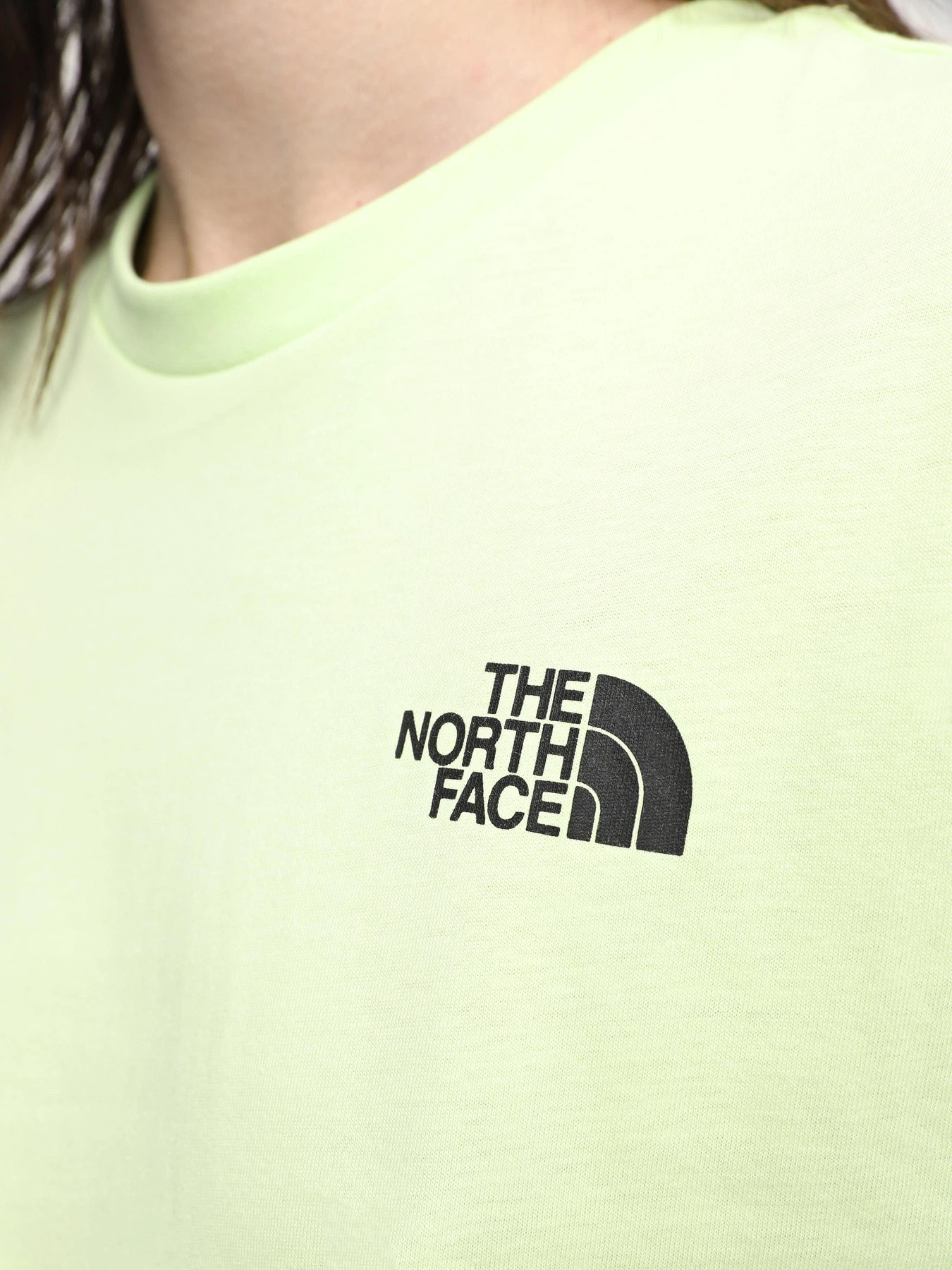 Футболки и поло The North Face W S/S Relaxed Redbox Tee модель NF0A87NKO0F1 Футболки и поло The North Face W S/S Relaxed Redbox Tee модель NF0A87NKO0F1 Фото