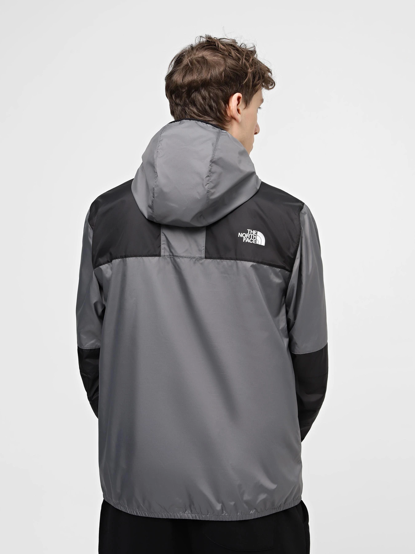 Куртки и дубленки The North Face Mountain Jacket модель NF0A5IG30UZ1 Куртки и дубленки The North Face Mountain Jacket модель NF0A5IG30UZ1 Фото