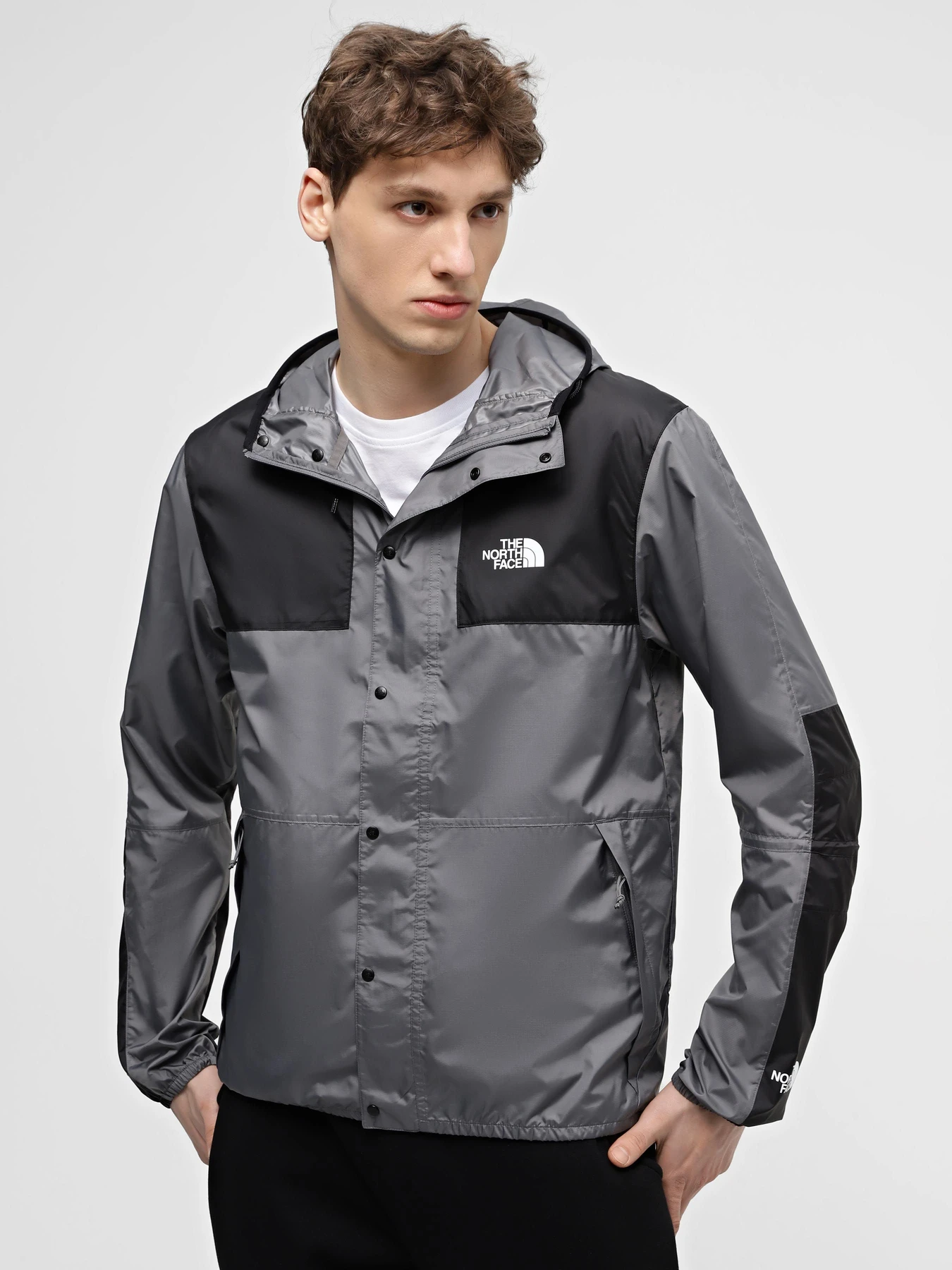Куртки и дубленки The North Face Mountain Jacket модель NF0A5IG30UZ1 Куртки и дубленки The North Face Mountain Jacket модель NF0A5IG30UZ1 Фото