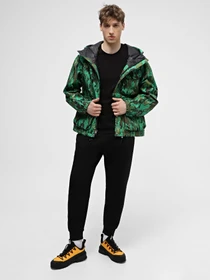 Куртки та дублянки The North Face M66 Utility Rain Jacket модель NF0A7URVSHO1 Фото