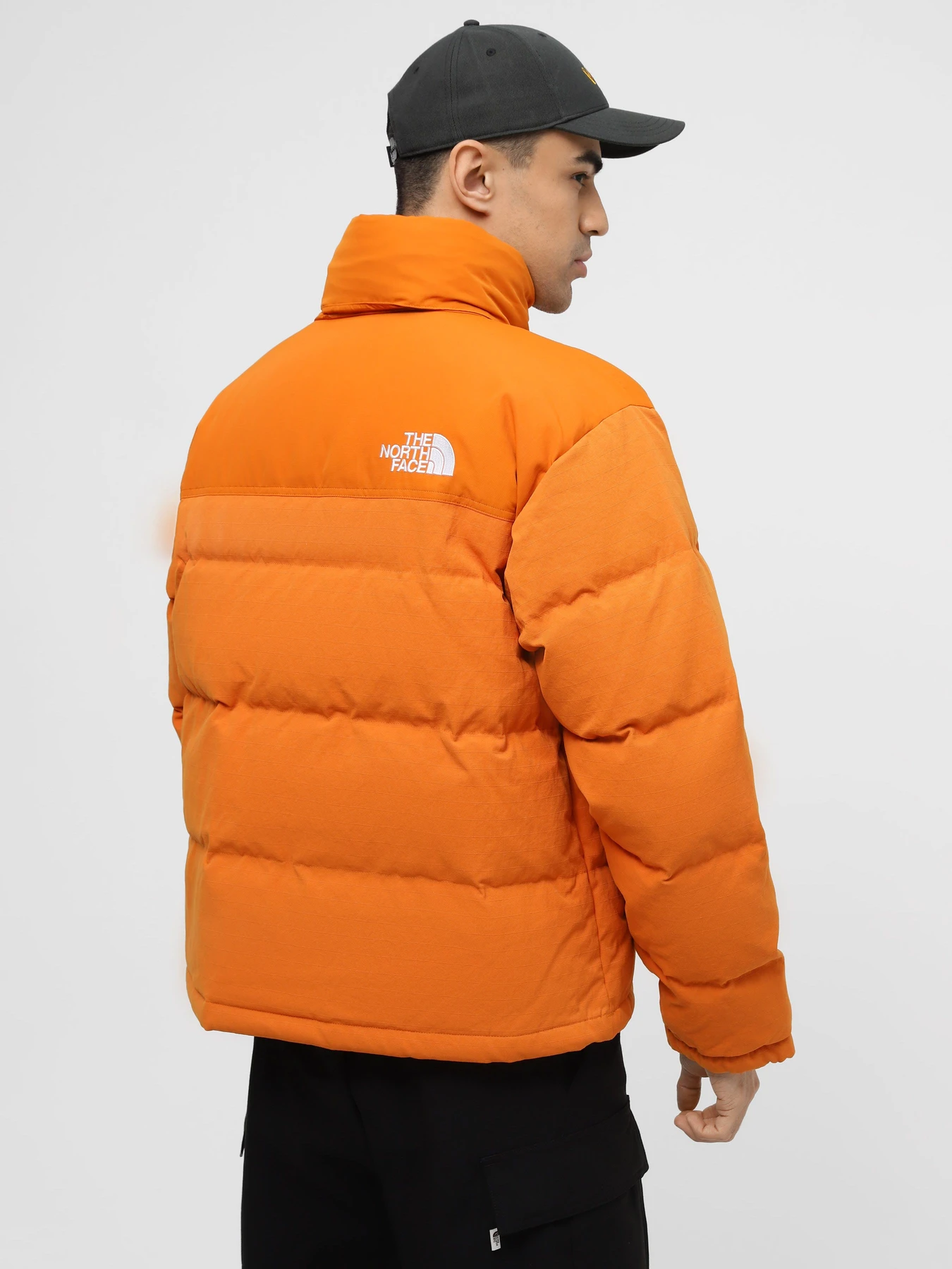 Куртки и дубленки The North Face ’92 Ripstop Nuptse Jacket модель NF0A86ZQPCO1 Фото