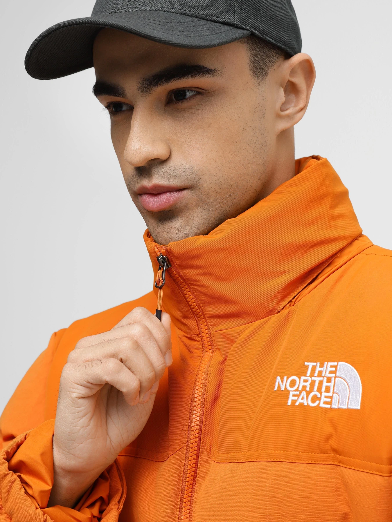 Куртки и дубленки The North Face ’92 Ripstop Nuptse Jacket модель NF0A86ZQPCO1 Фото
