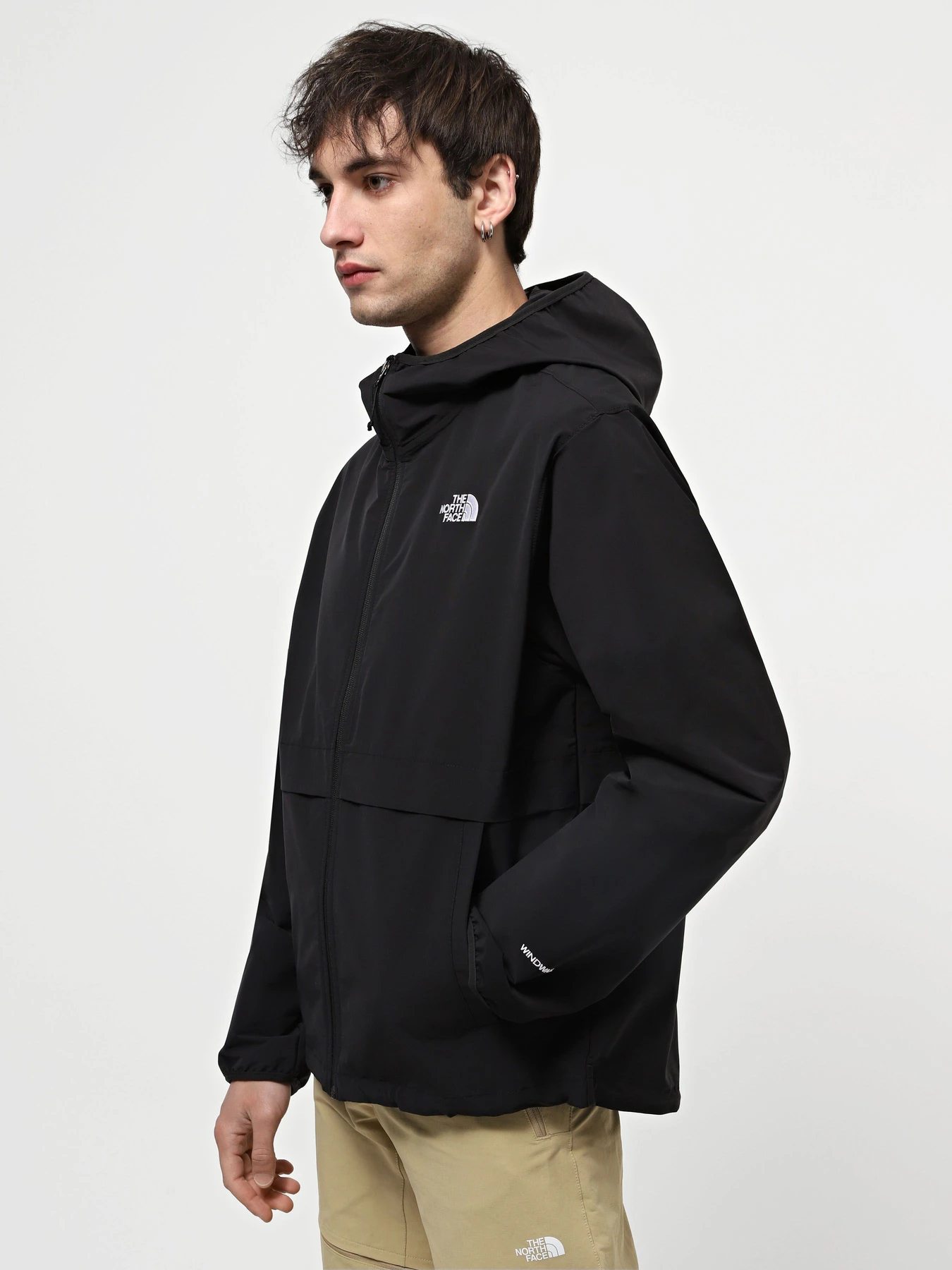 Куртки и дубленки The North Face M Tnf Easy Wind Fz Jacket модель NF0A8702JK31 Куртки и дубленки The North Face M Tnf Easy Wind Fz Jacket модель NF0A8702JK31 Фото