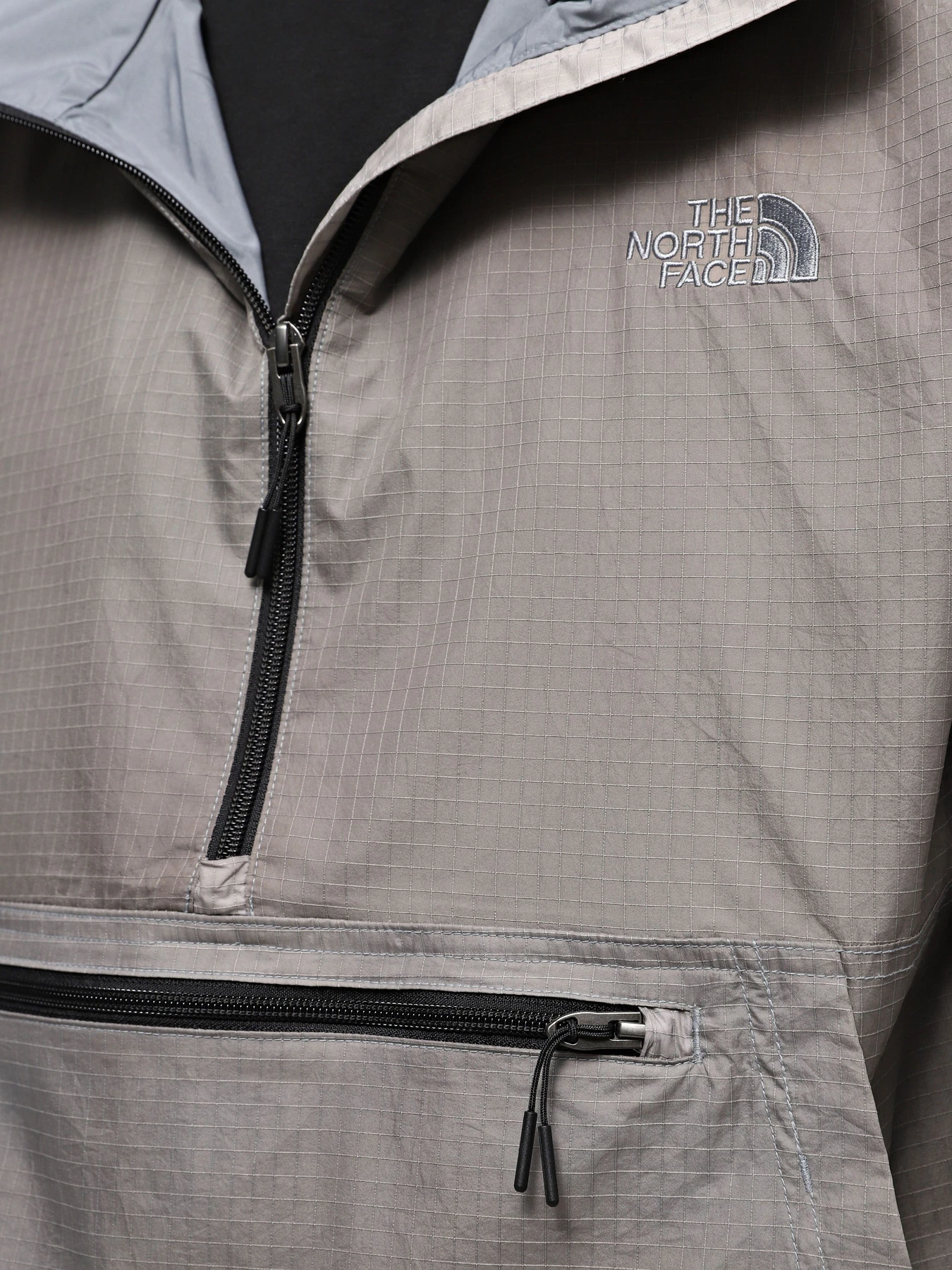Куртки та дублянки The North Face Natural Dye Wind Jacket модель NF0A870DXHO1 Фото