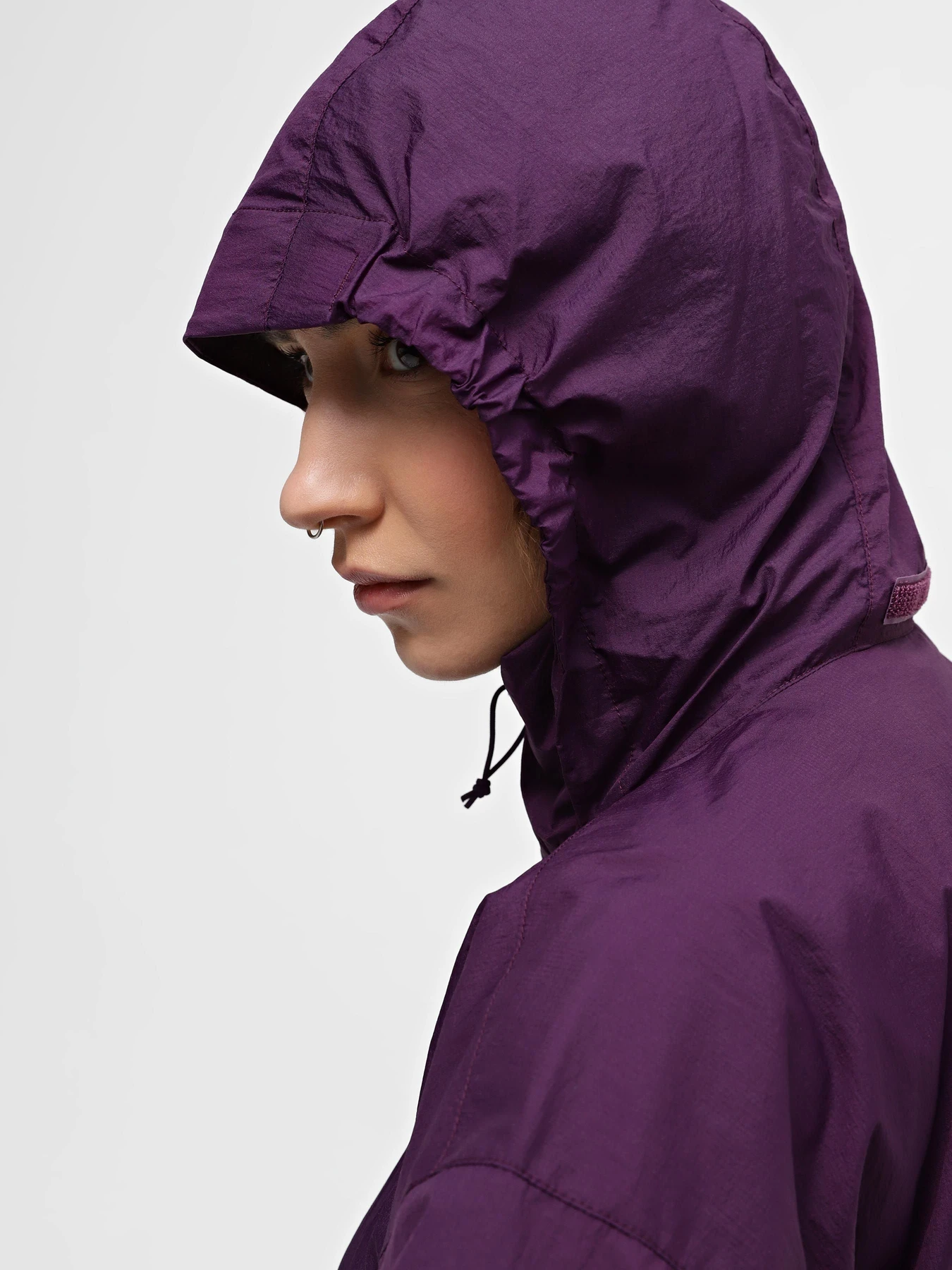 Куртки та дублянки The North Face W M66 Crinkle Wind Jacket модель NF0A871FV6V1 Фото