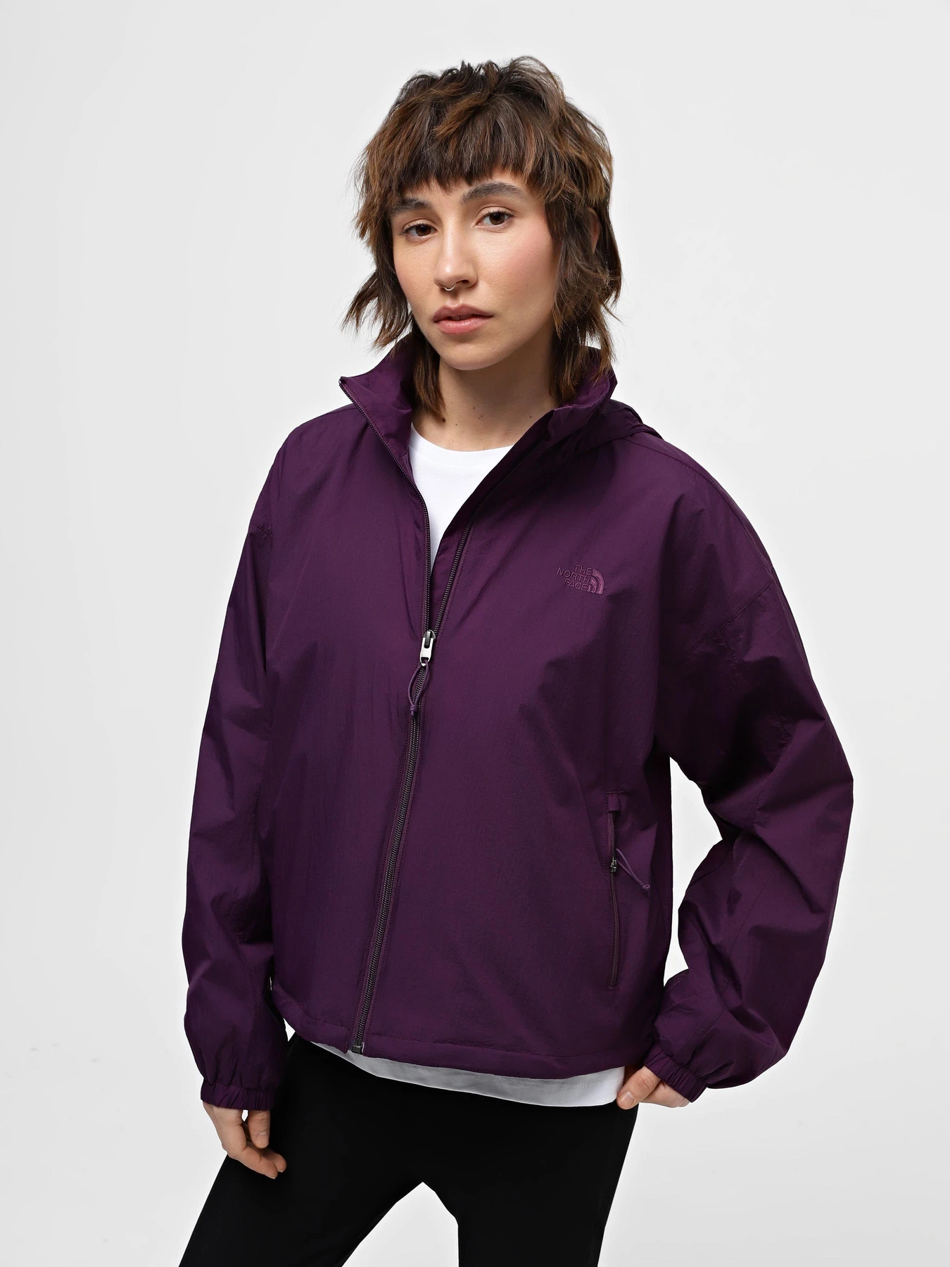 Куртки та дублянки The North Face W M66 Crinkle Wind Jacket модель NF0A871FV6V1 Фото