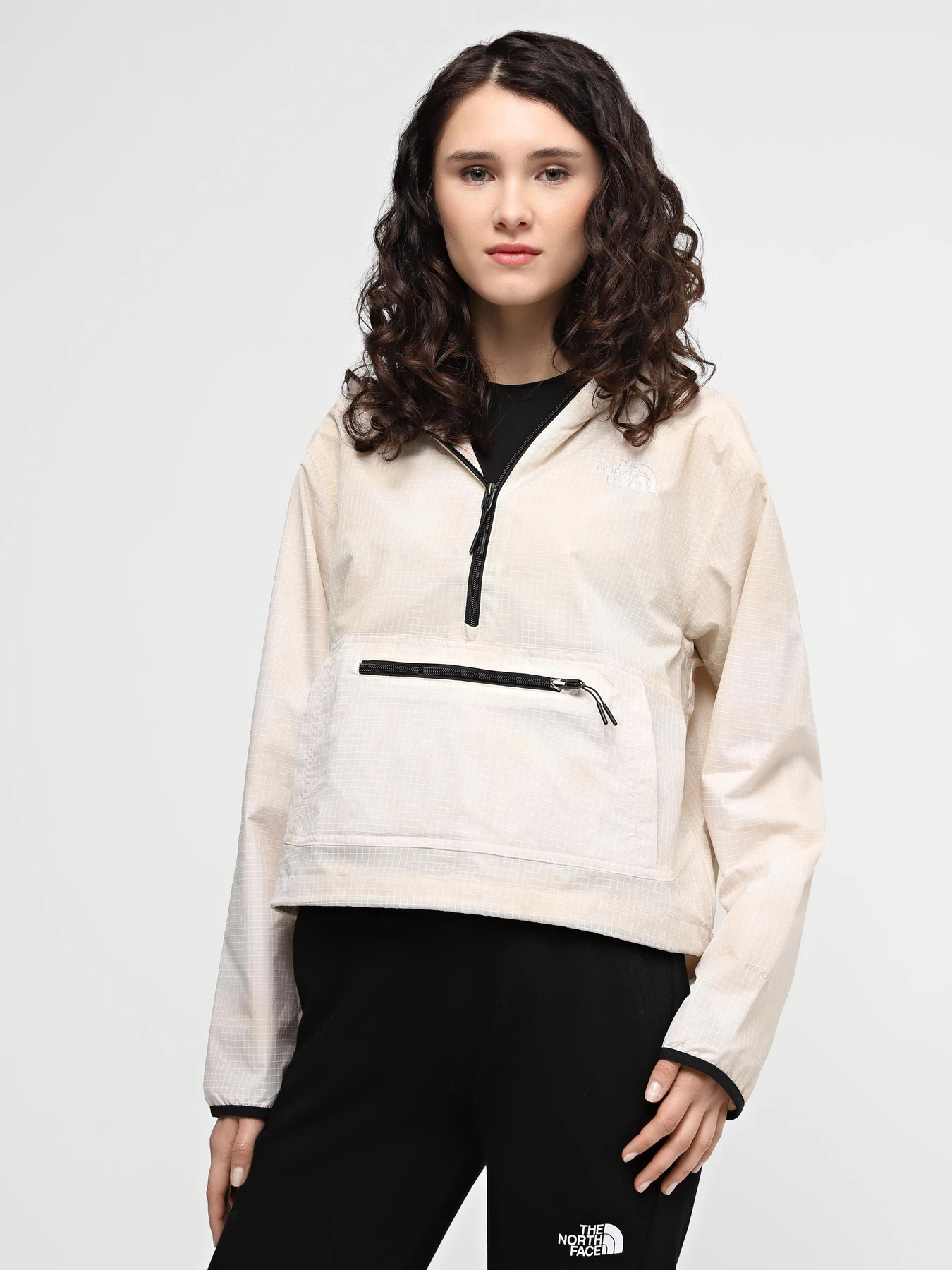 Куртки та дублянки The North Face W Natural Dye Wind Jacket модель NF0A871JXIA1 Куртки та дублянки The North Face W Natural Dye Wind Jacket модель NF0A871JXIA1 Фото
