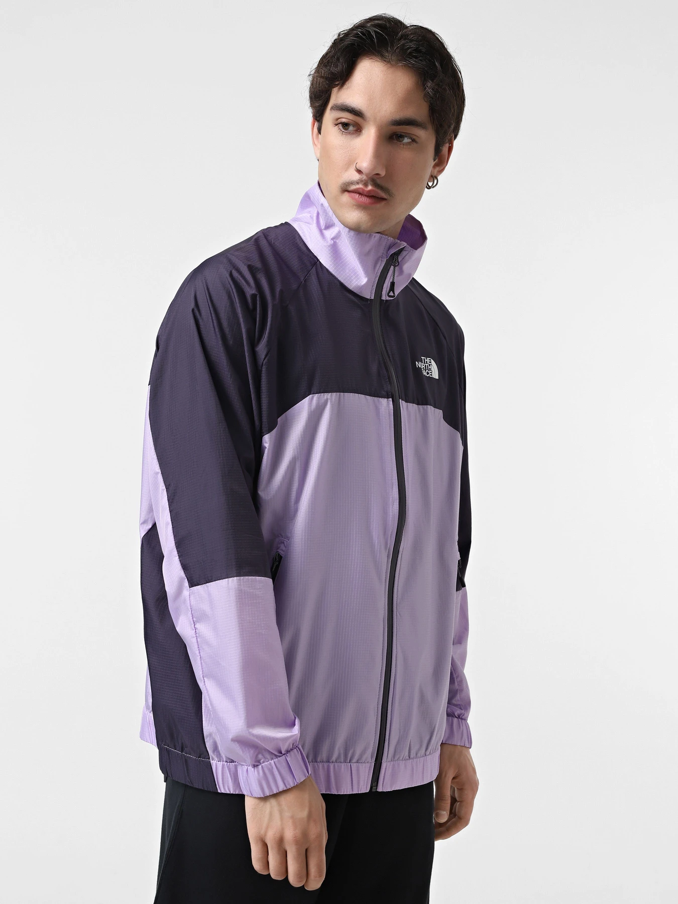 Куртки и дубленки The North Face M Wind Shell Full Zip модель NF0A879FVIB1 Фото