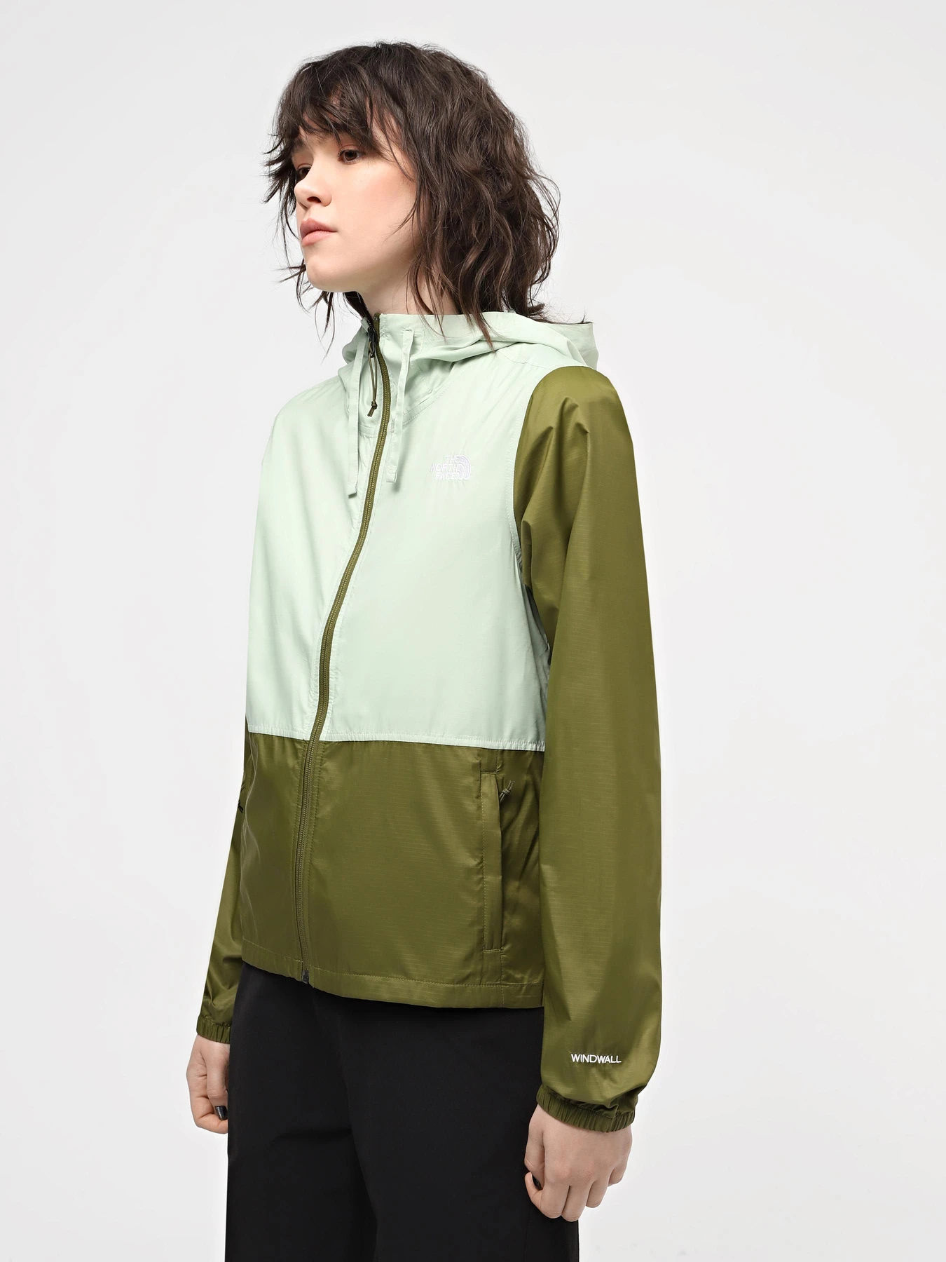 Куртки и дубленки The North Face W Cyclone Jacket 3 модель NF0A82R7TIO1 Куртки и дубленки The North Face W Cyclone Jacket 3 модель NF0A82R7TIO1 Фото