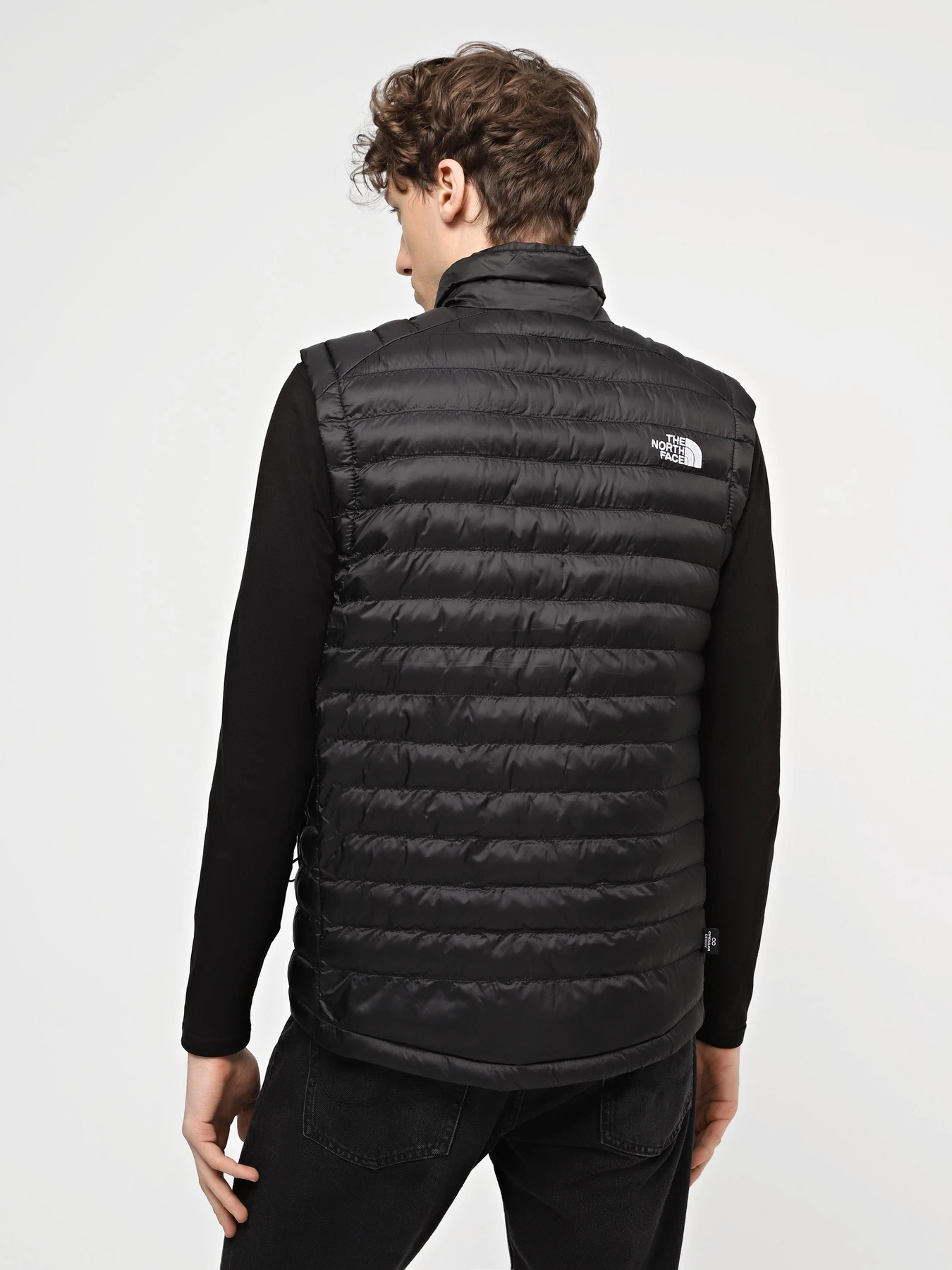 Куртки та дублянки The North Face M Huila Synthetic Vest модель NF0A85AFJK31 Фото