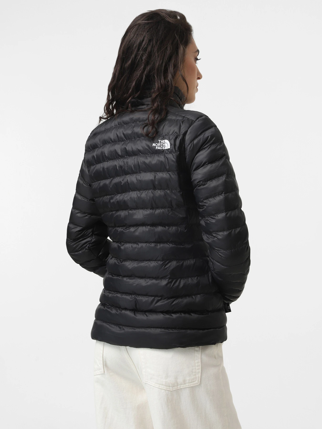 Куртки та дублянки The North Face W Huila Synthetic Jacket модель NF0A85AGJK31 Фото