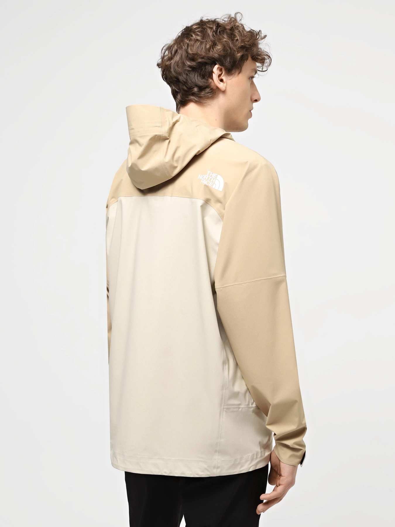 Куртки и дубленки The North Face M Frontier Futurelight Jacket модель NF0A86QQPV61 Фото