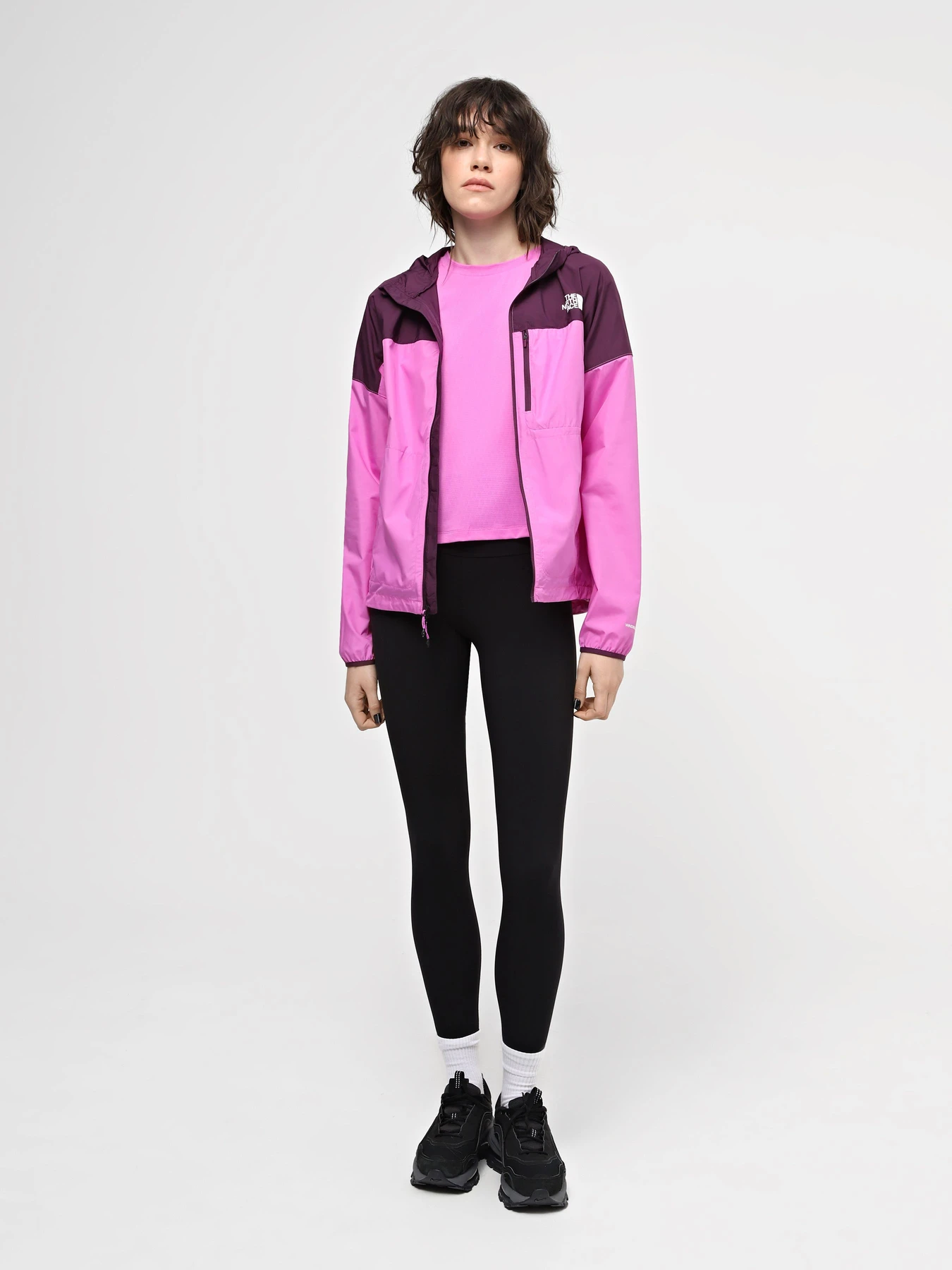 Куртки та дублянки The North Face W Higher Run Wind Jacket модель NF0A8720ROP1 Фото