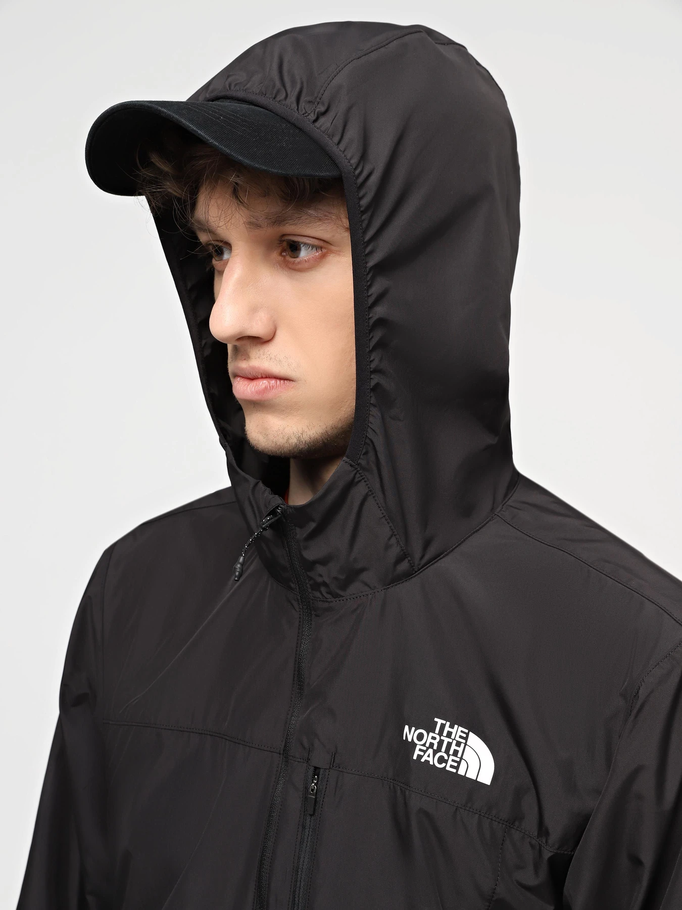 Куртки та дублянки The North Face M Higher Run Wind Jacket модель NF0A8727JK31 Куртки та дублянки The North Face M Higher Run Wind Jacket модель NF0A8727JK31 Фото