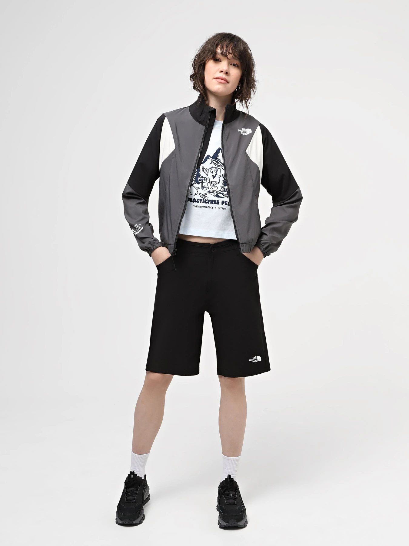 Куртки и дубленки The North Face W Ma Wind Track Top модель NF0A87FM3OD1 Фото