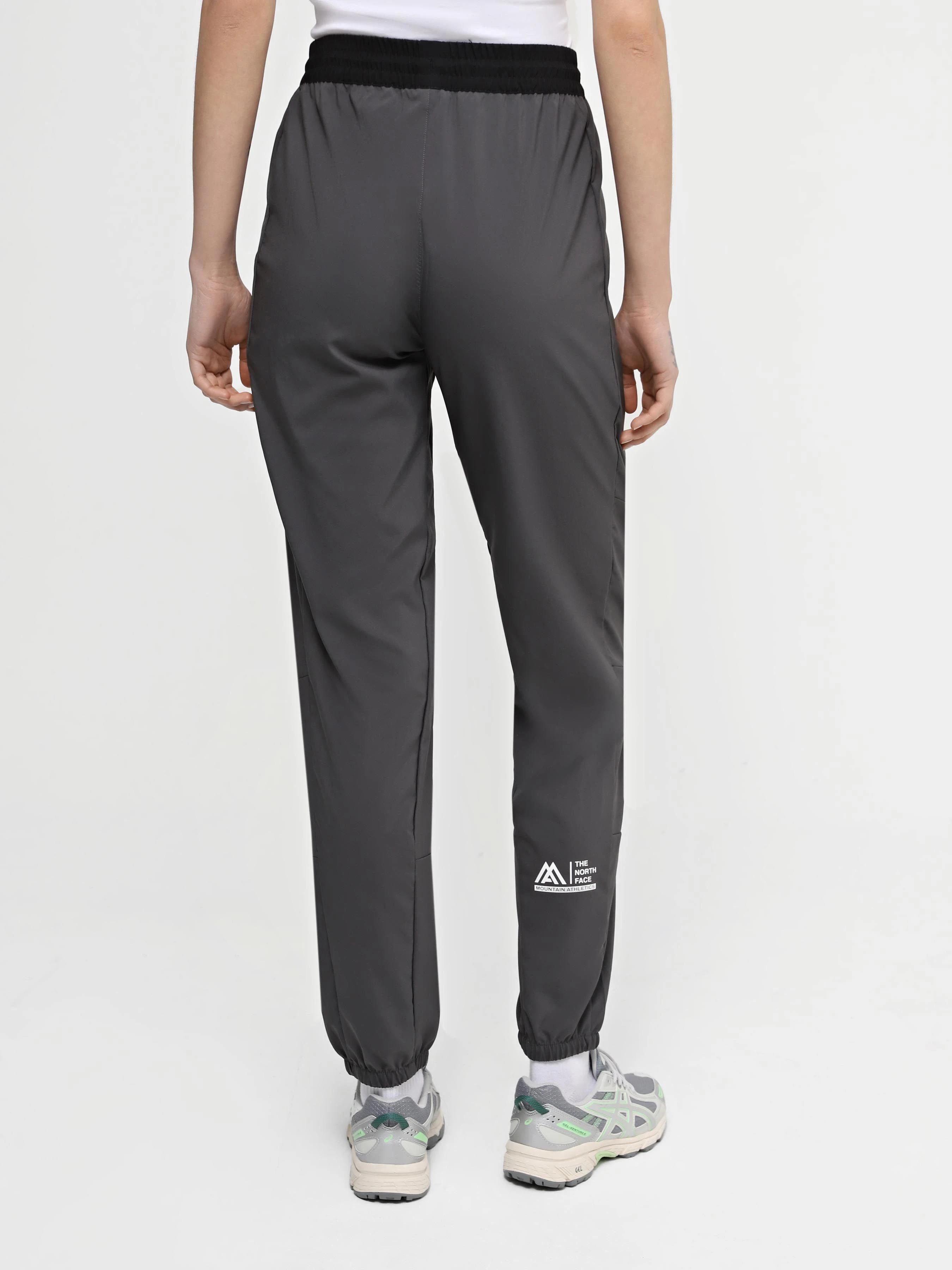 Жіночі Джогери The North Face W Ma Wind Track Pant фото 3