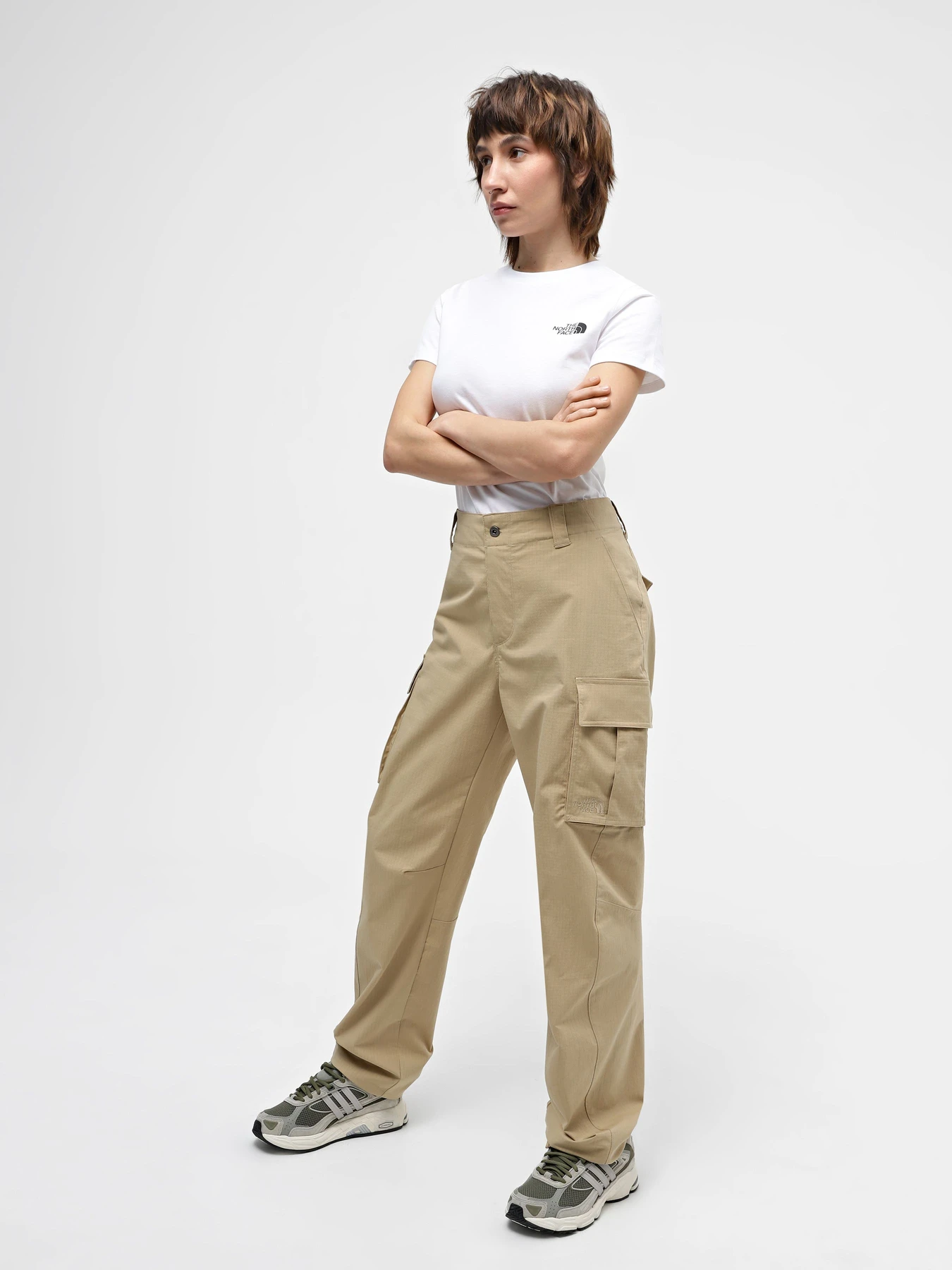 Брюки The North Face W Cargo Pant модель NF0A82GGLK51 Брюки The North Face W Cargo Pant модель NF0A82GGLK51 Фото